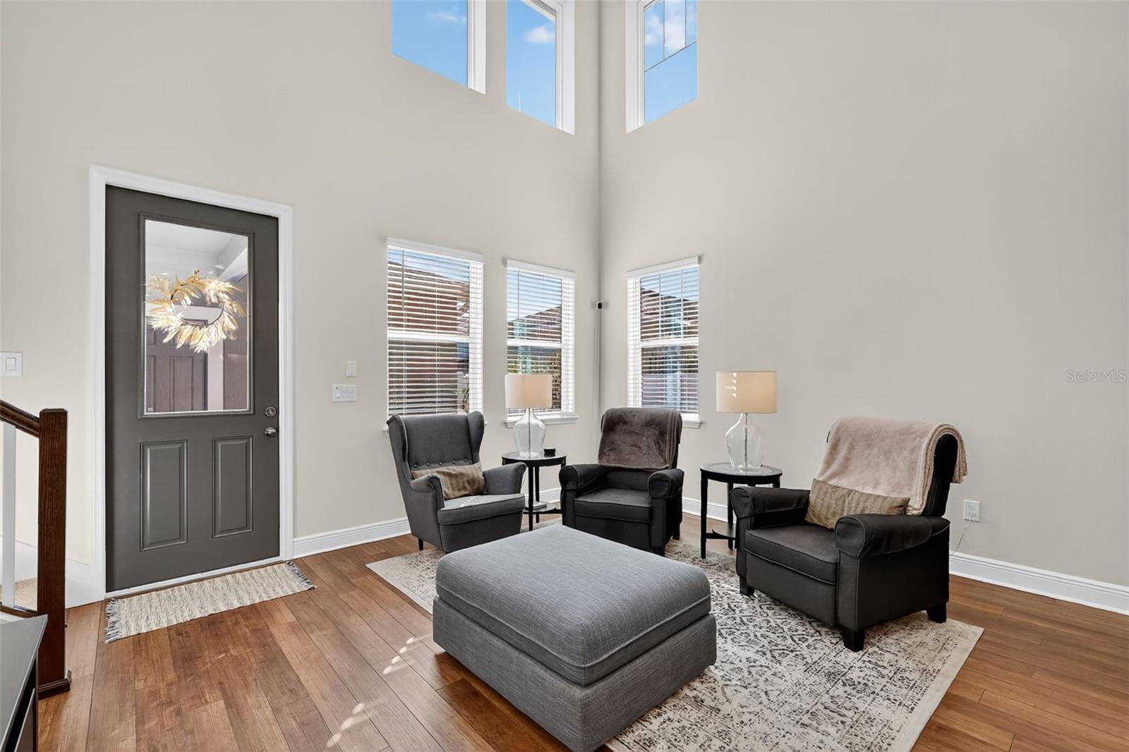 Image 11 of 45 For 16154 Treadwell Street