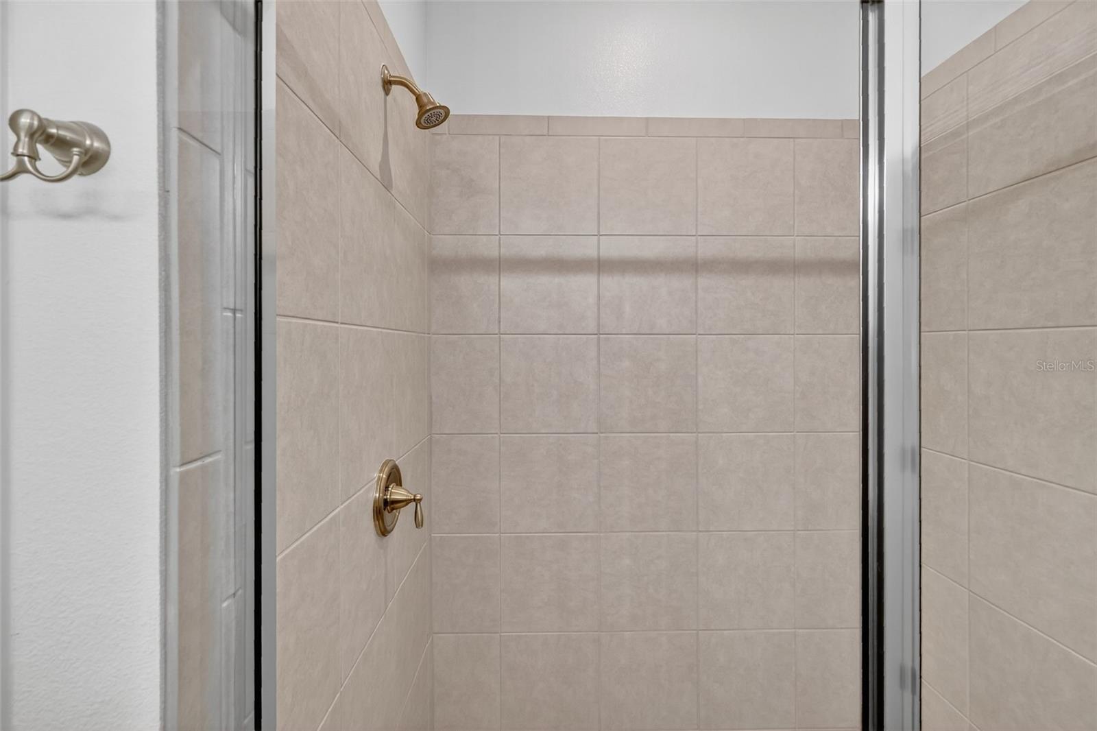 Image 19 of 45 For 16154 Treadwell Street