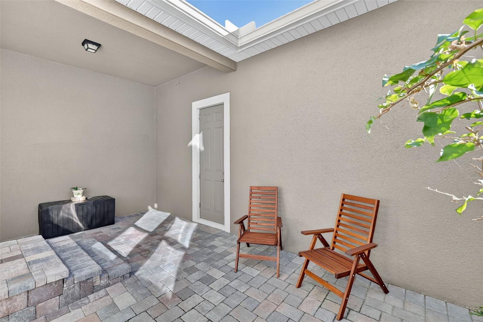 Image 32 of 45 For 16154 Treadwell Street