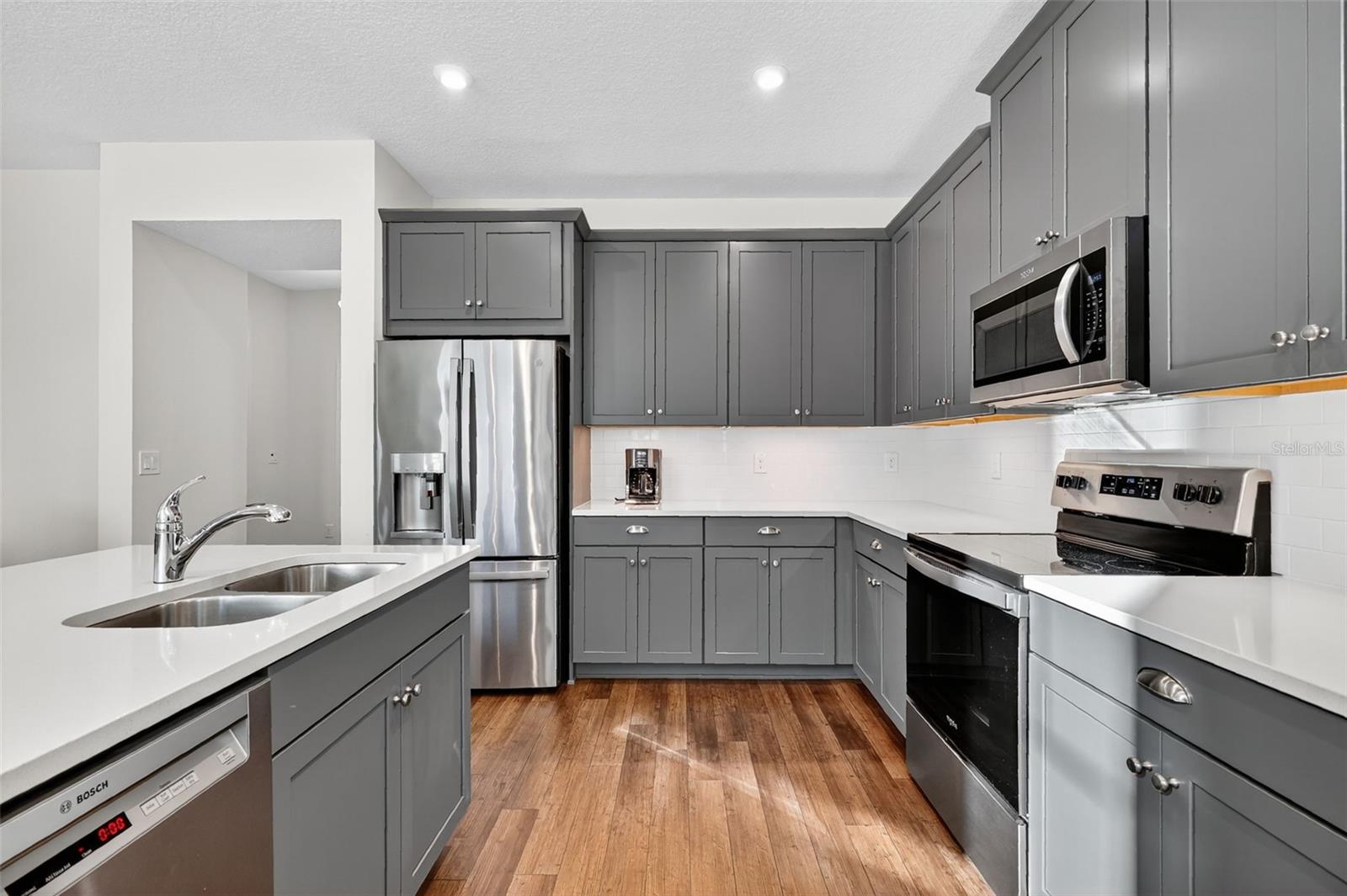 Image 6 of 45 For 16154 Treadwell Street