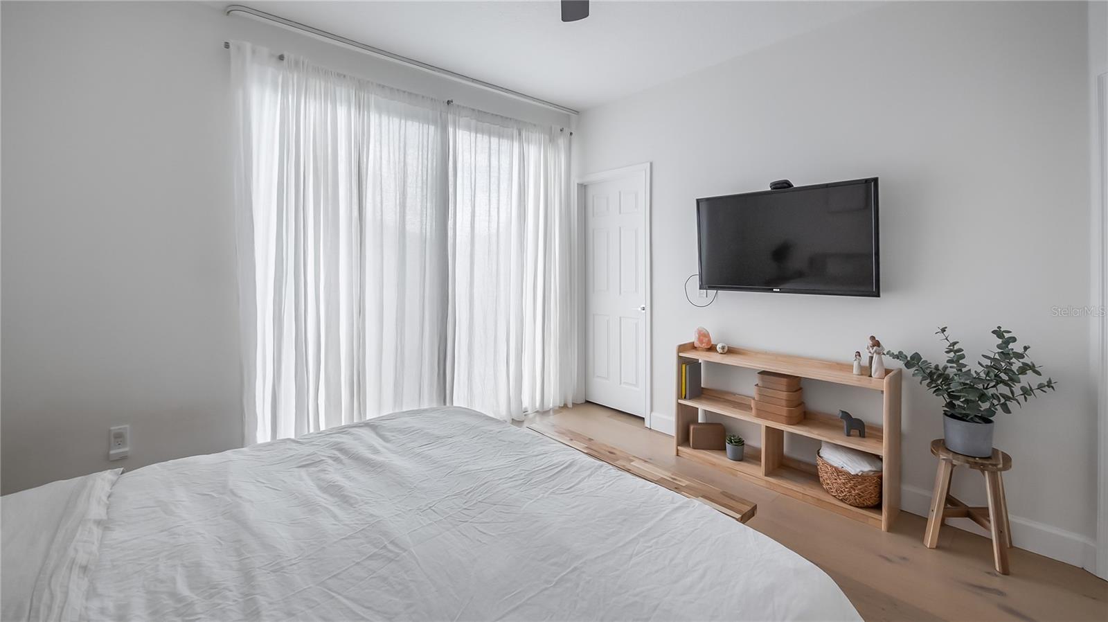 Image 13 of 33 For 17534 Placidity Avenue