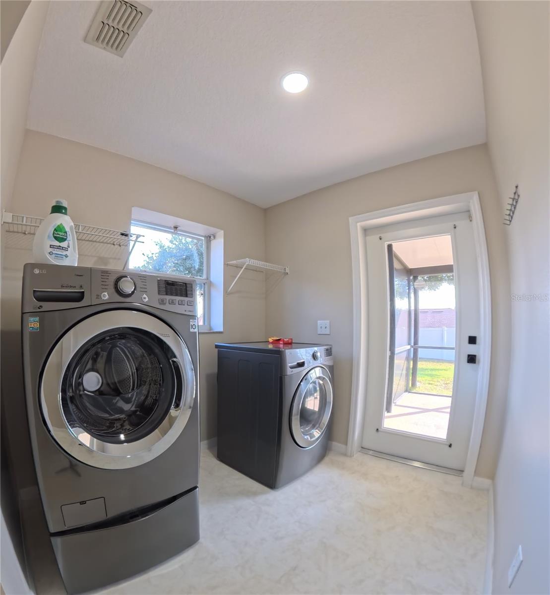 Image 26 of 59 For 10830 Vineyard Court