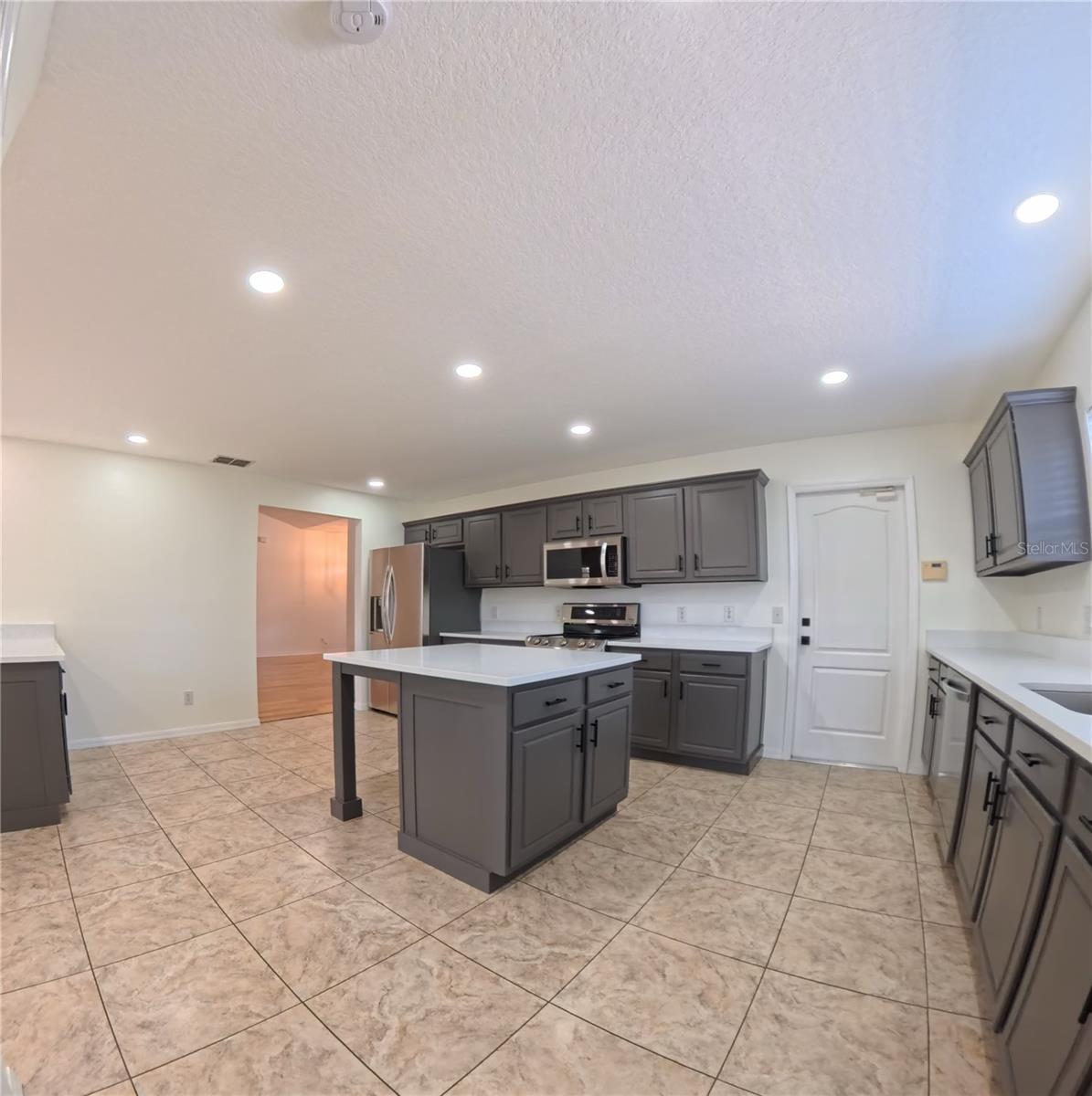 Image 28 of 59 For 10830 Vineyard Court