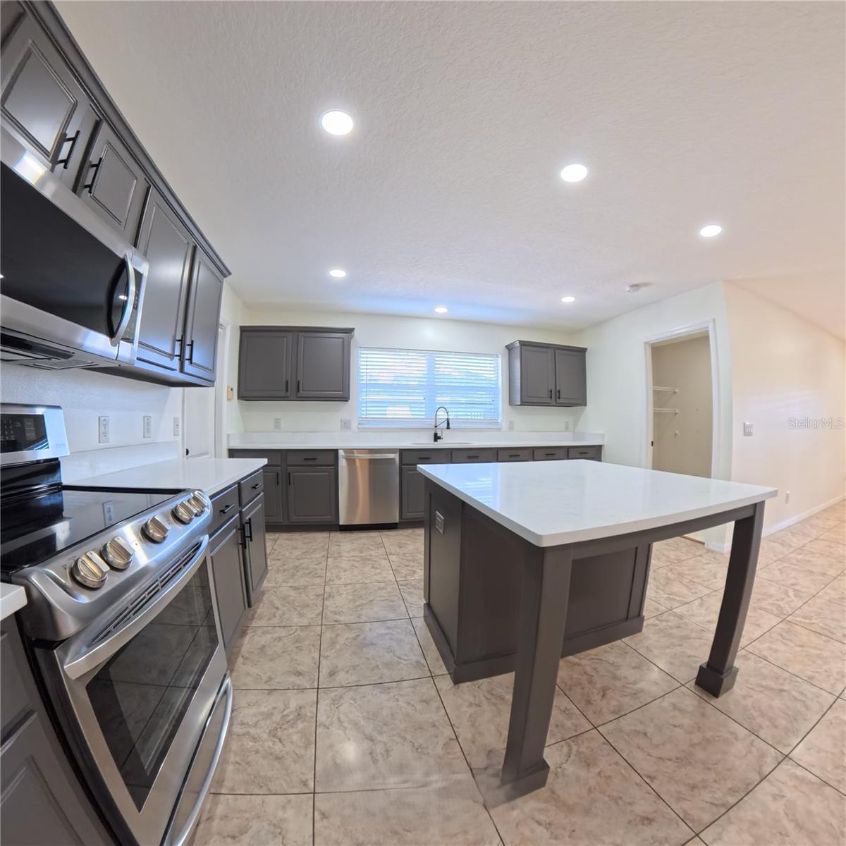 Image 29 of 59 For 10830 Vineyard Court