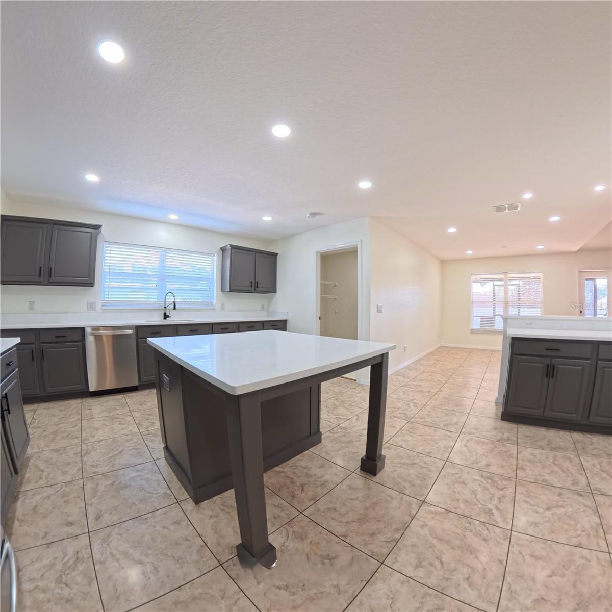 Image 30 of 59 For 10830 Vineyard Court