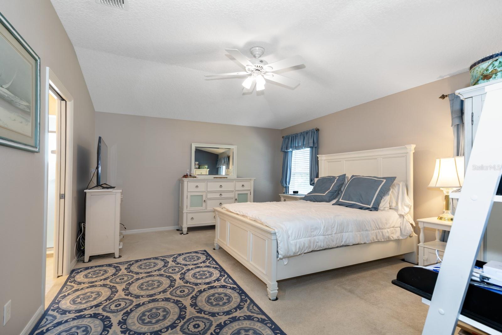 Image 11 of 19 For 5422 Aurora Drive