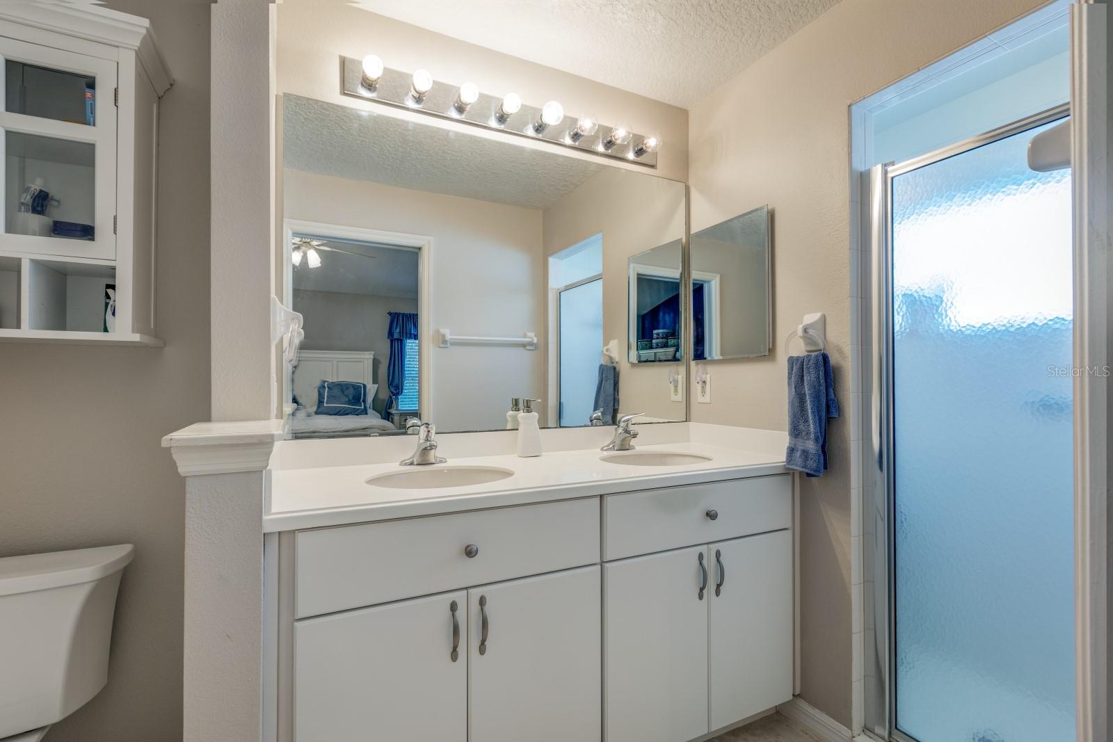 Image 13 of 19 For 5422 Aurora Drive