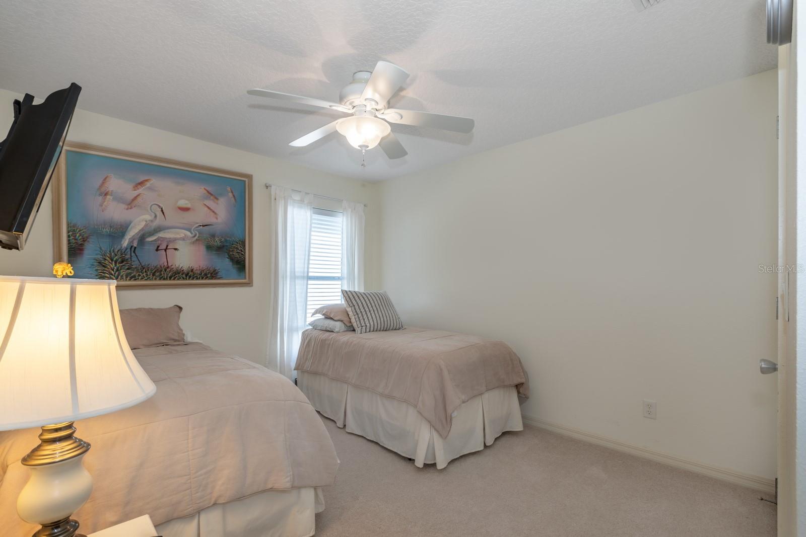 Image 15 of 19 For 5422 Aurora Drive