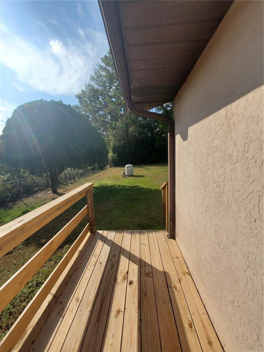 Image 17 of 32 For 12520 54th Avenue