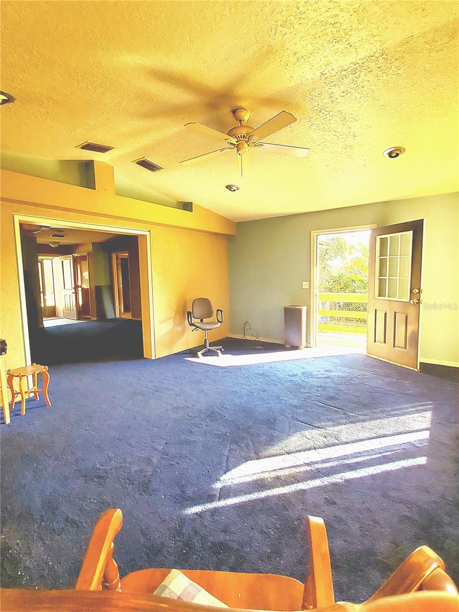 Image 18 of 32 For 12520 54th Avenue