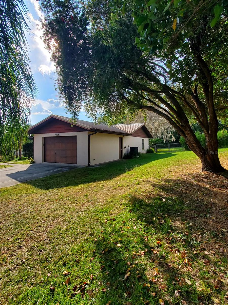 Image 2 of 32 For 12520 54th Avenue