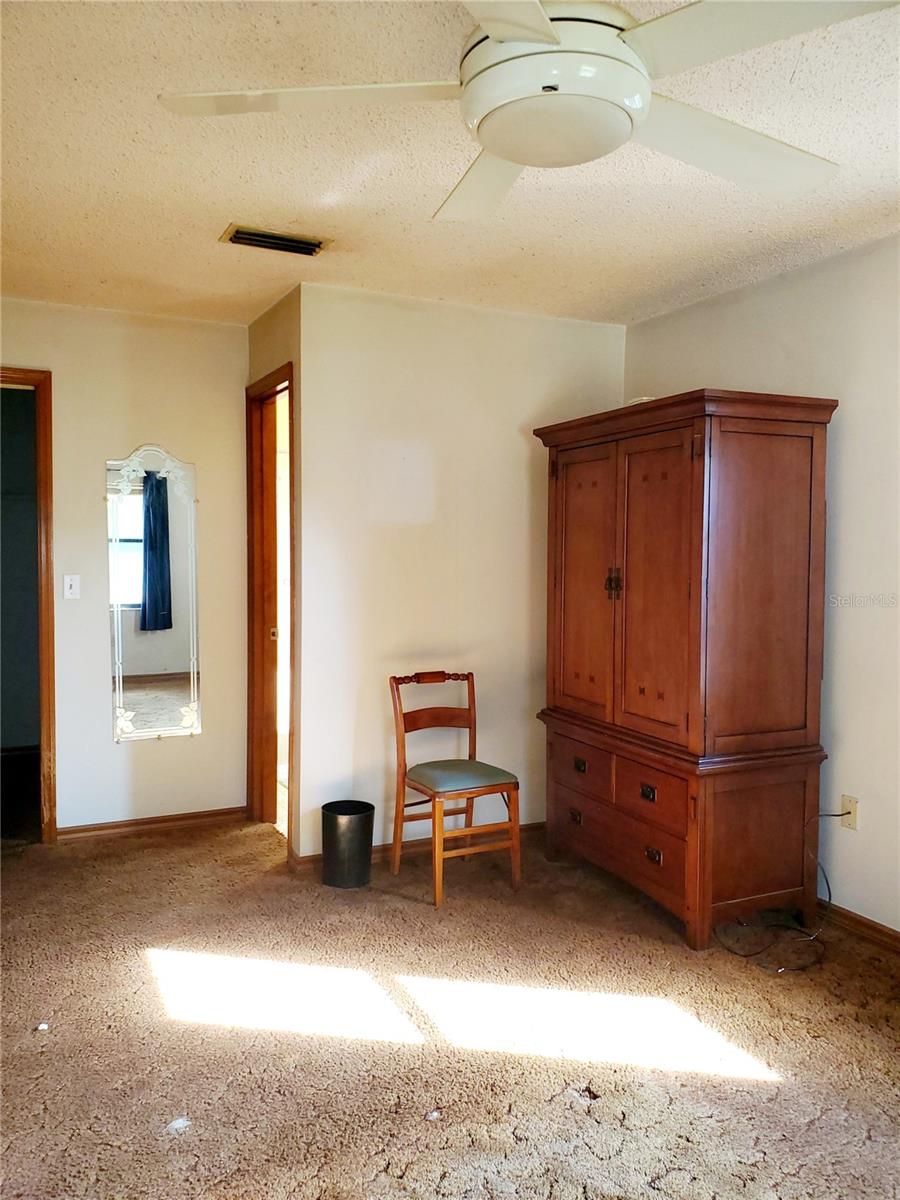 Image 24 of 32 For 12520 54th Avenue