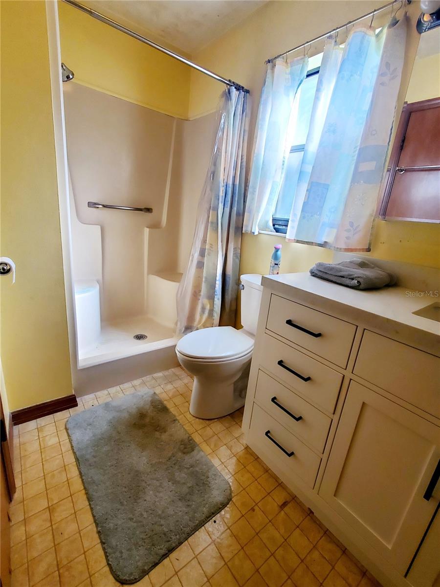 Image 25 of 32 For 12520 54th Avenue