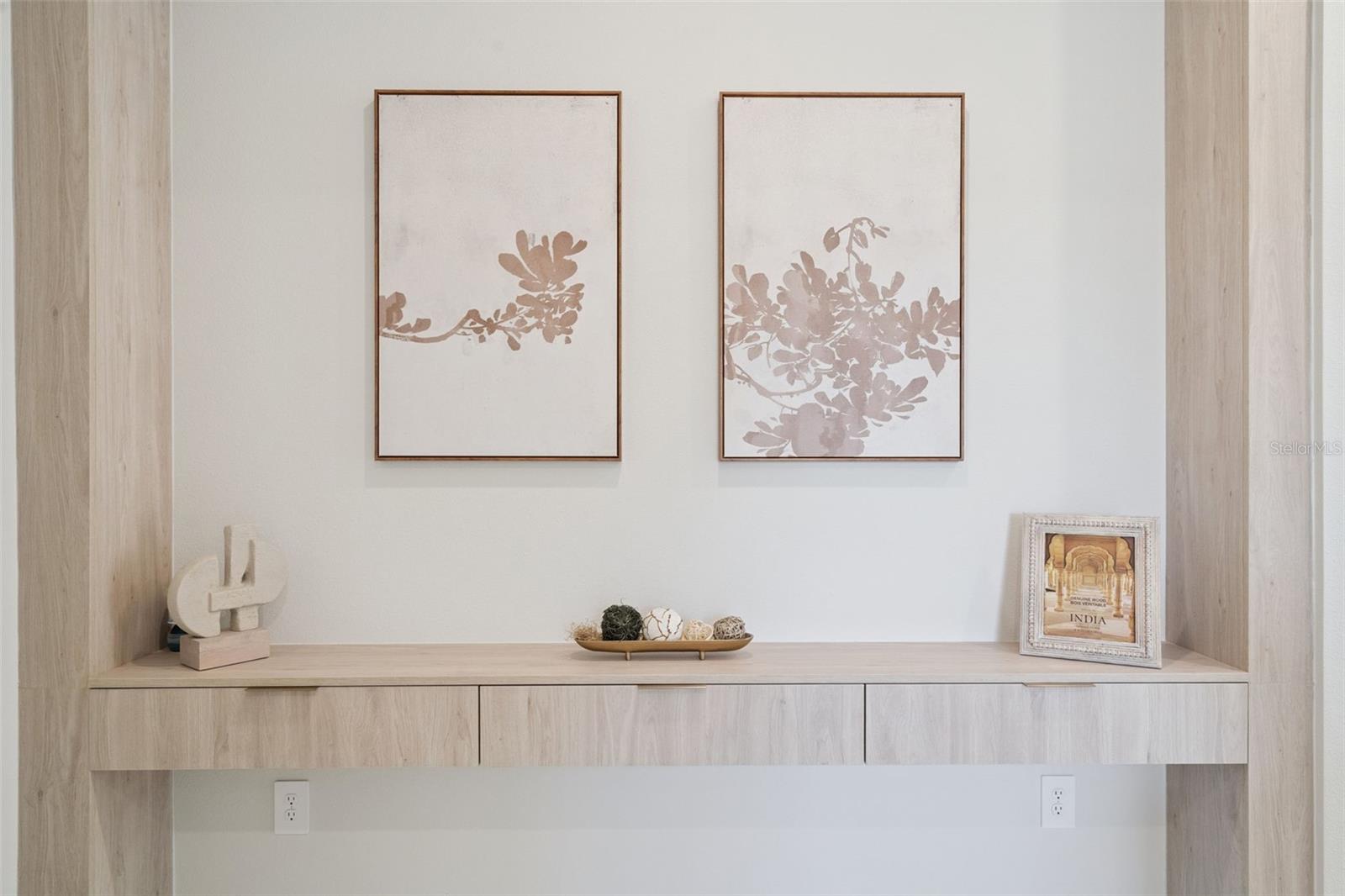 Image 8 of 47 For 430 Skyfield Court