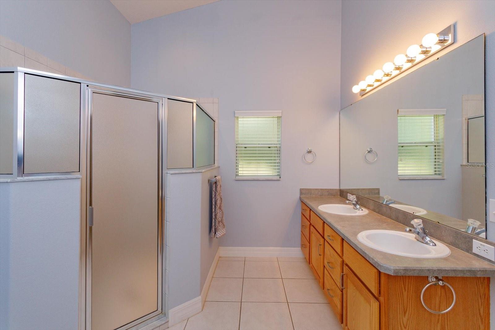 Image 15 of 44 For 2539 Caithness Way