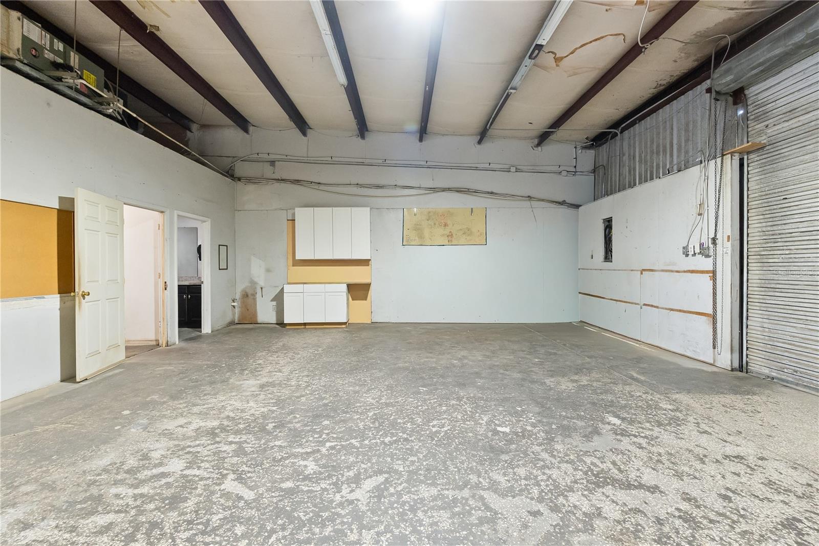 Image 16 of 21 For 904 Jan Mar C