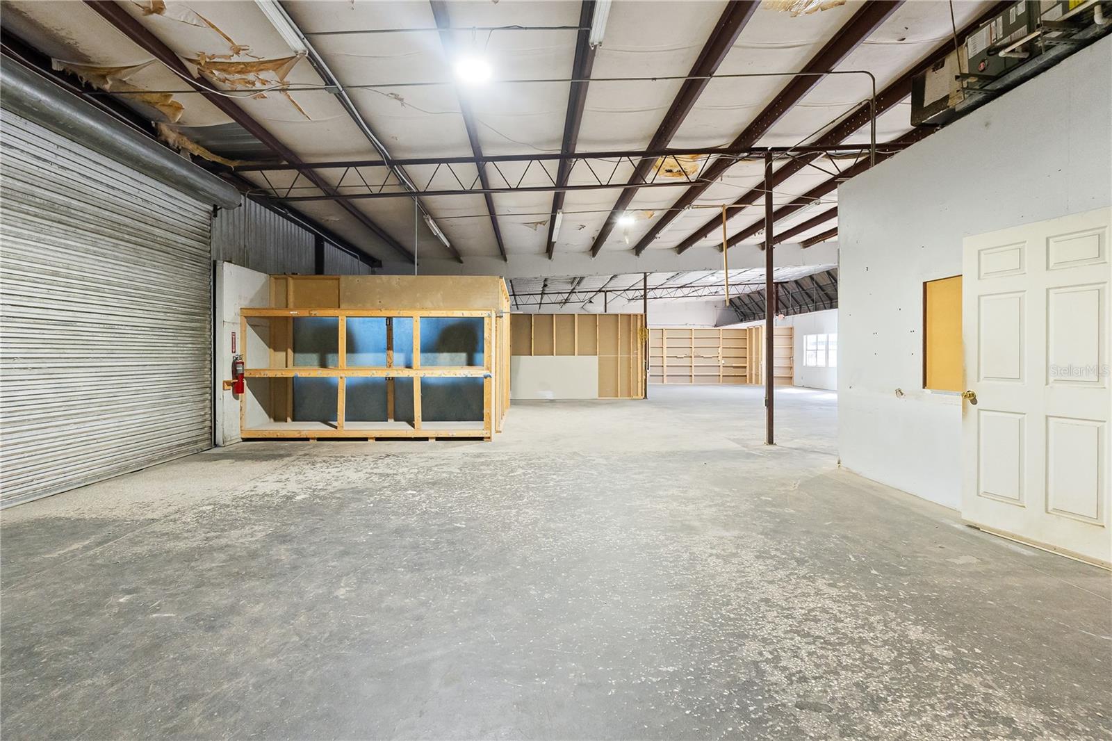 Image 17 of 21 For 904 Jan Mar C