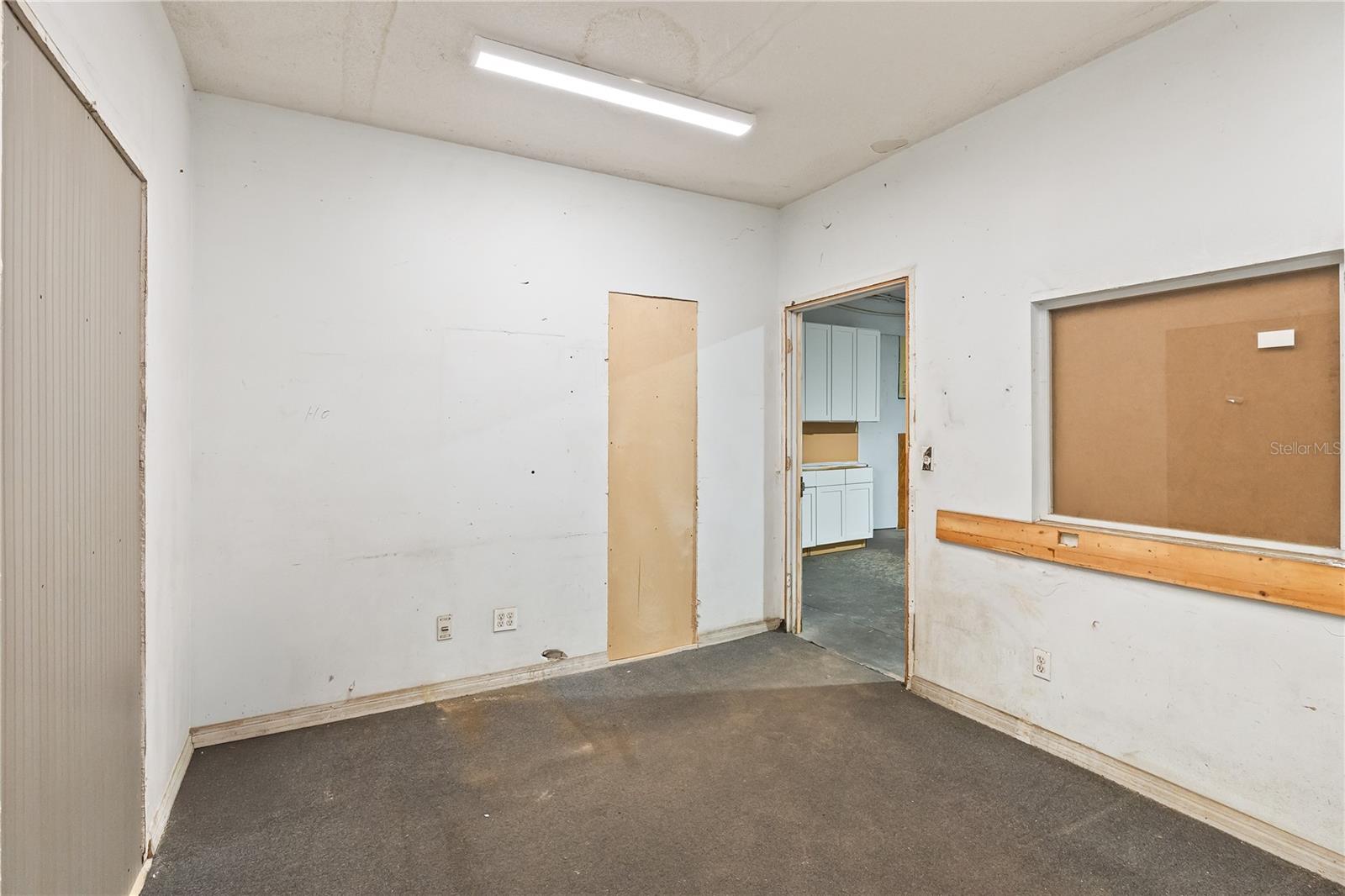 Image 6 of 21 For 904 Jan Mar C