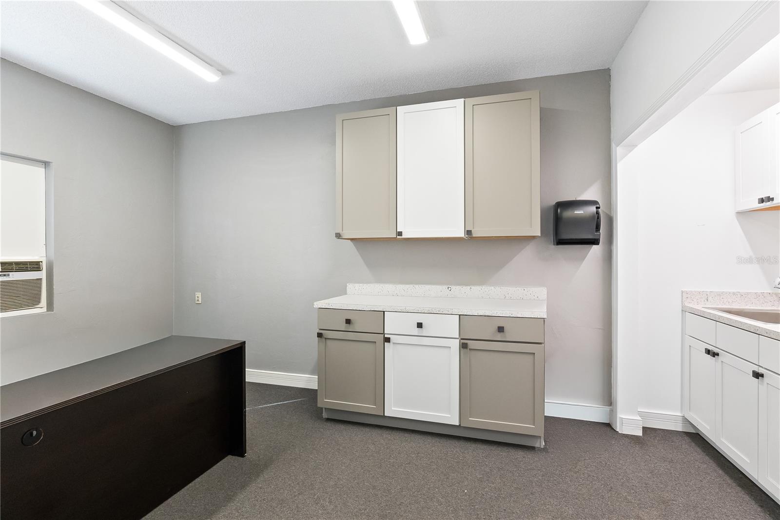 Image 7 of 21 For 904 Jan Mar C