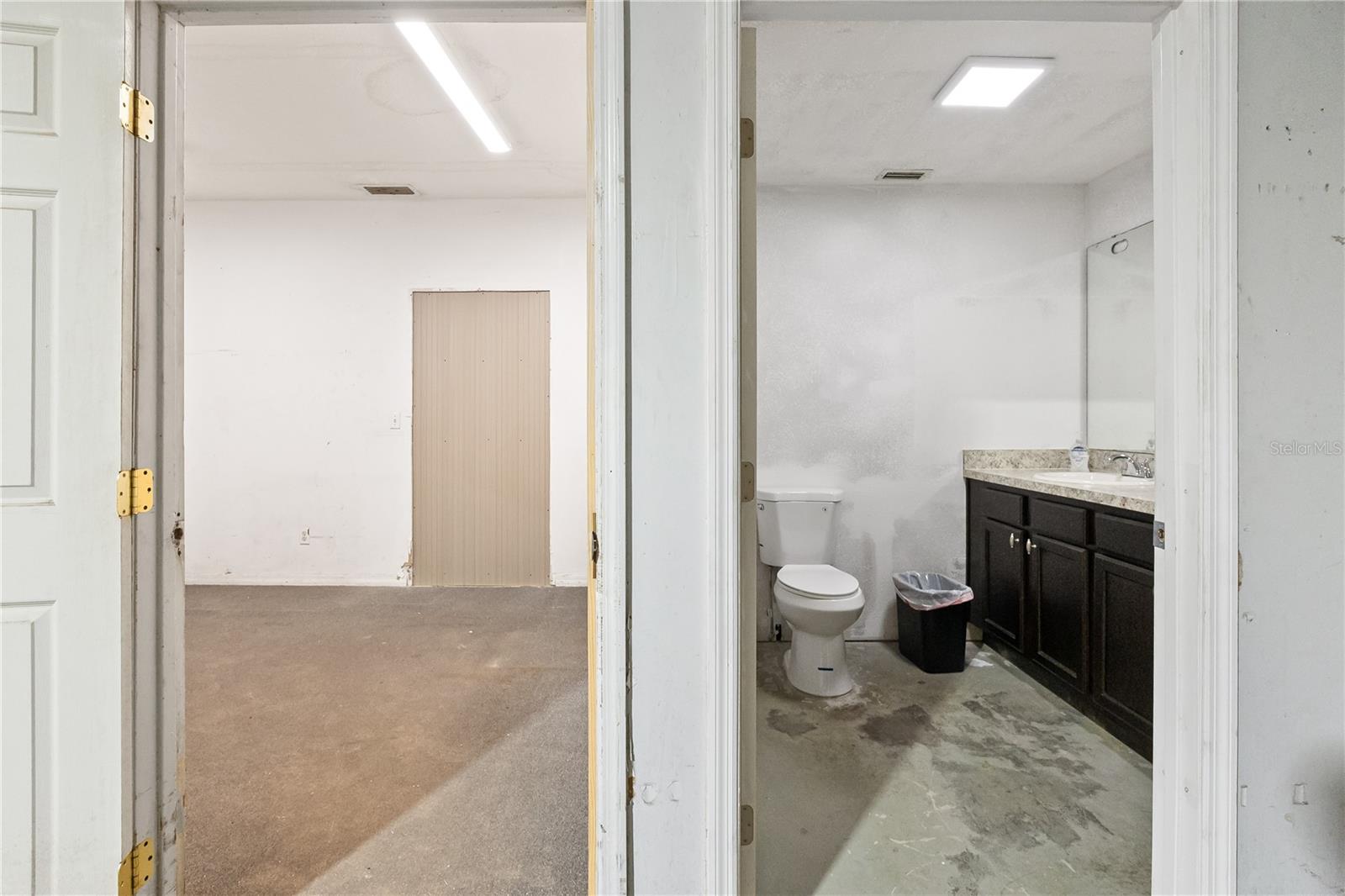 Image 9 of 21 For 904 Jan Mar C