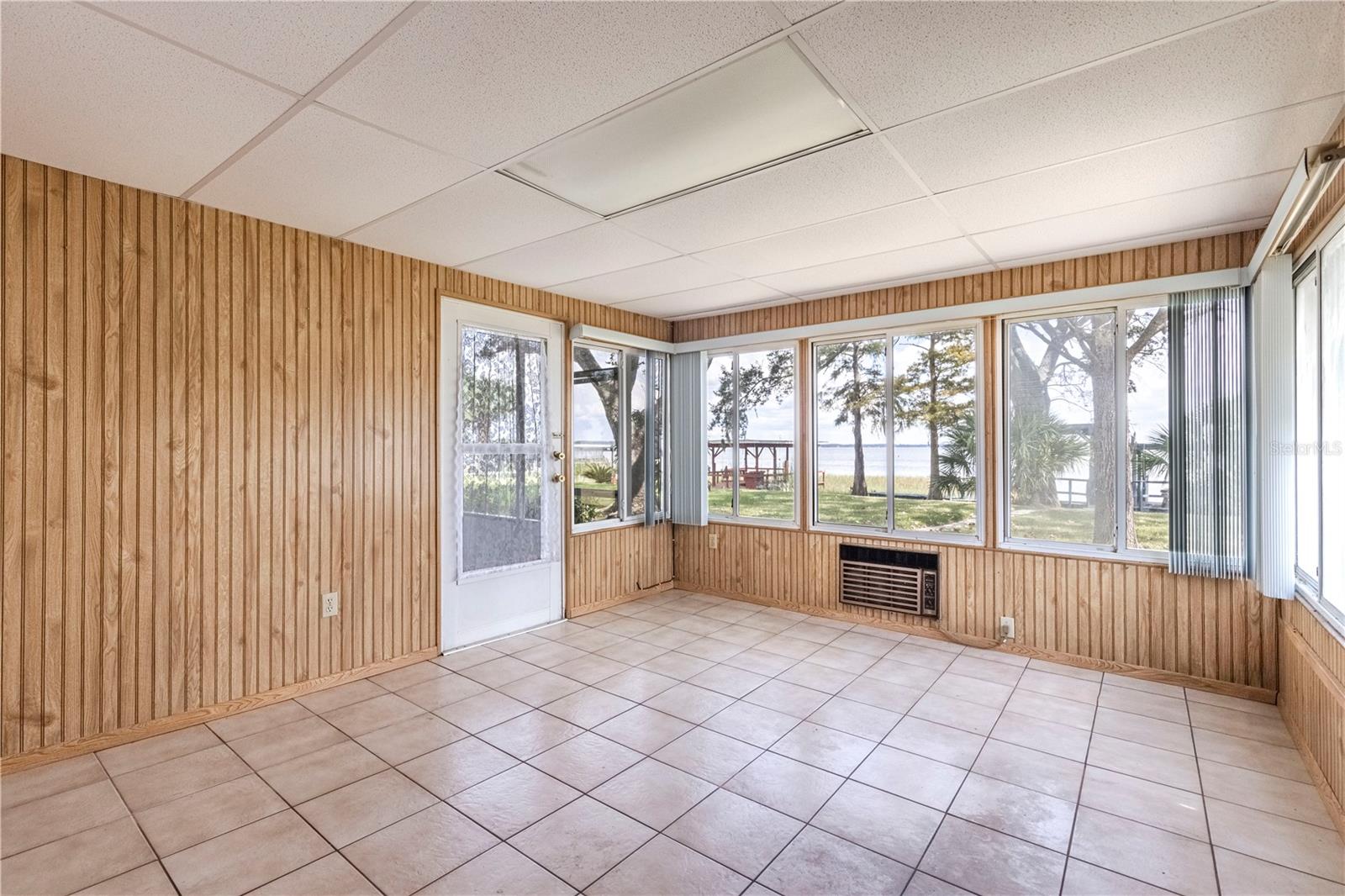 Image 13 of 38 For 34232 Island Drive