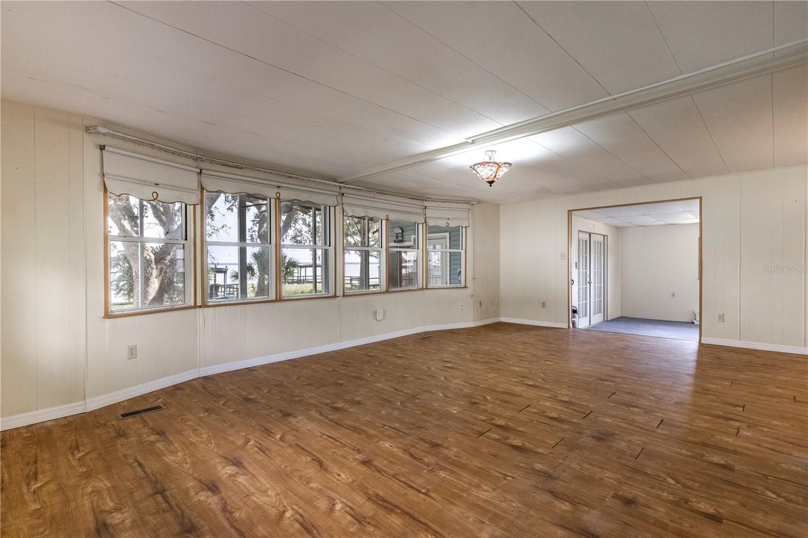 Image 14 of 38 For 34232 Island Drive