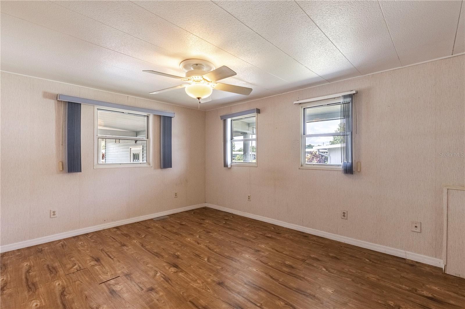 Image 20 of 38 For 34232 Island Drive