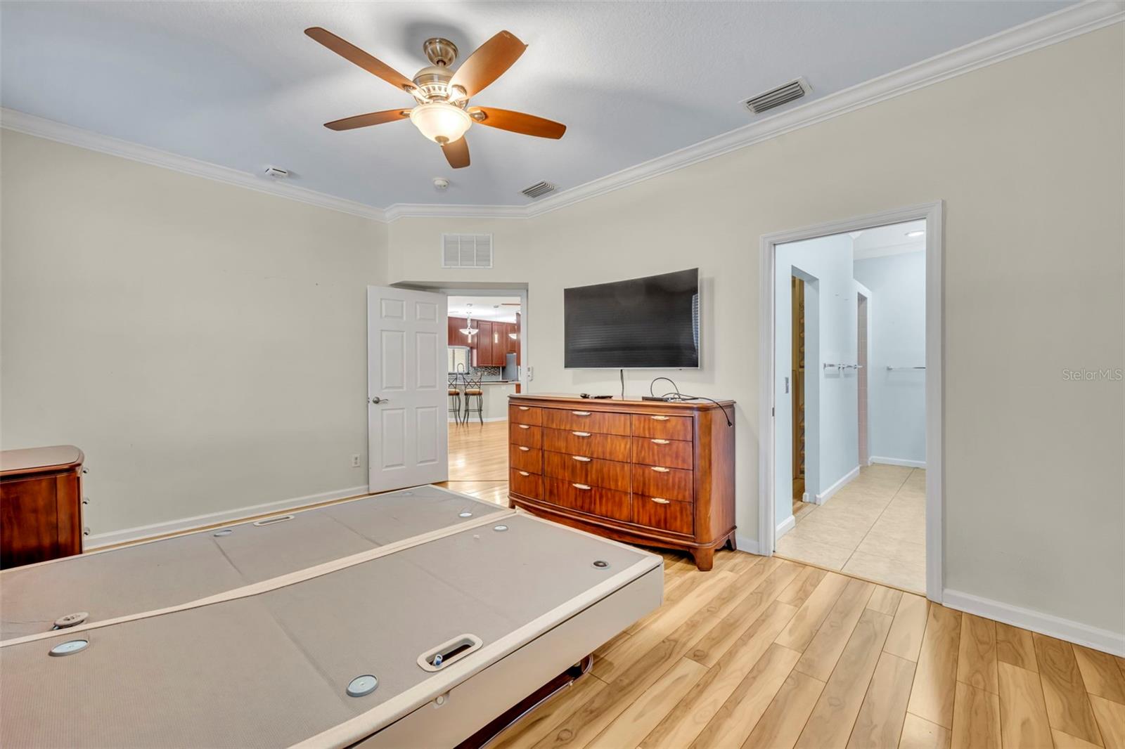 Image 26 of 57 For 5899 27th Place