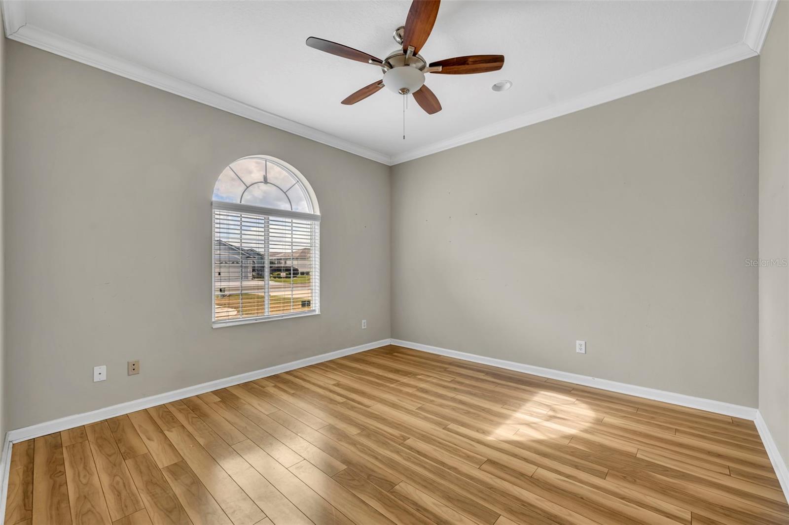 Image 28 of 57 For 5899 27th Place