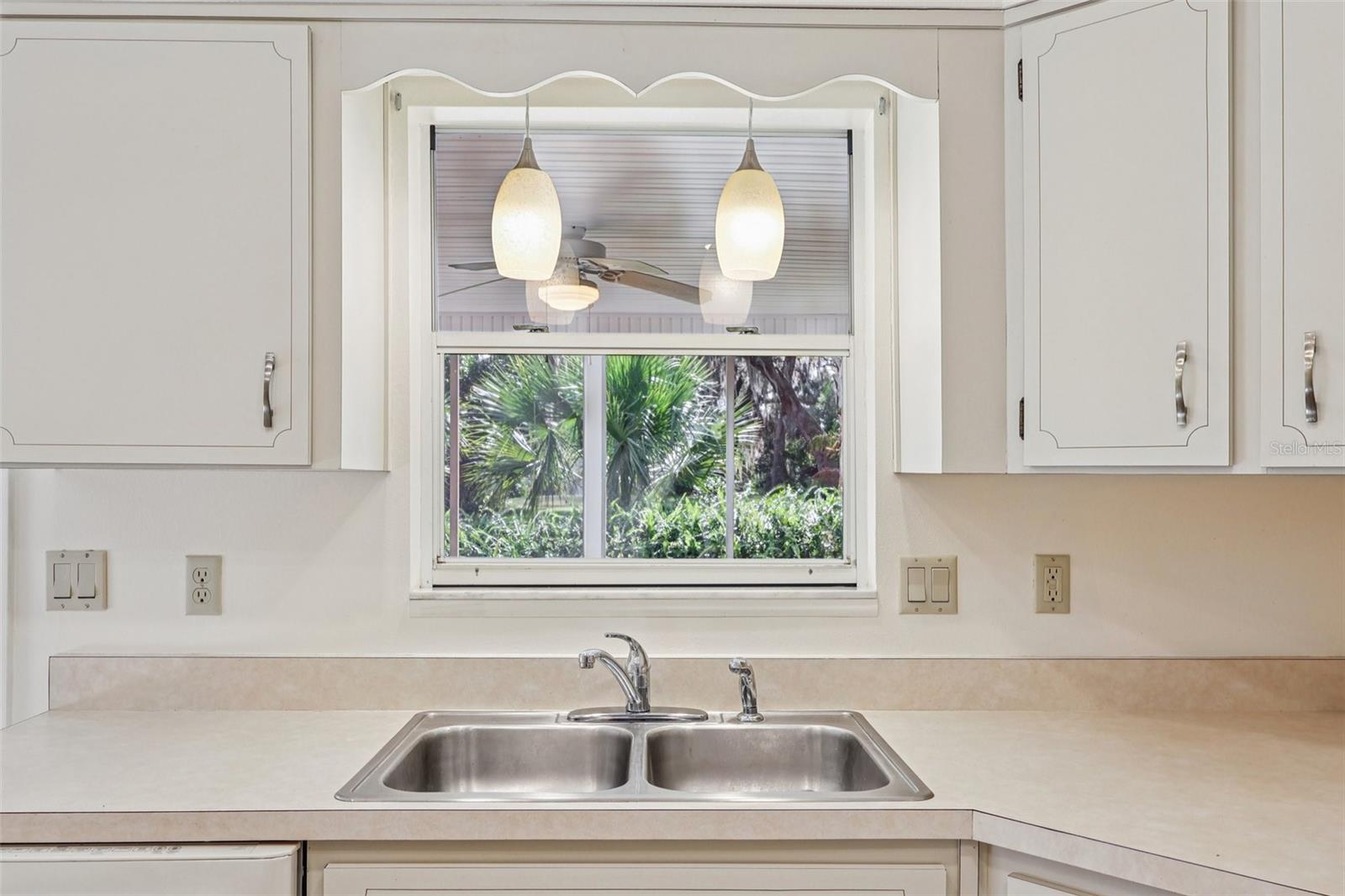 Image 19 of 38 For 305 Brigadoon Circle