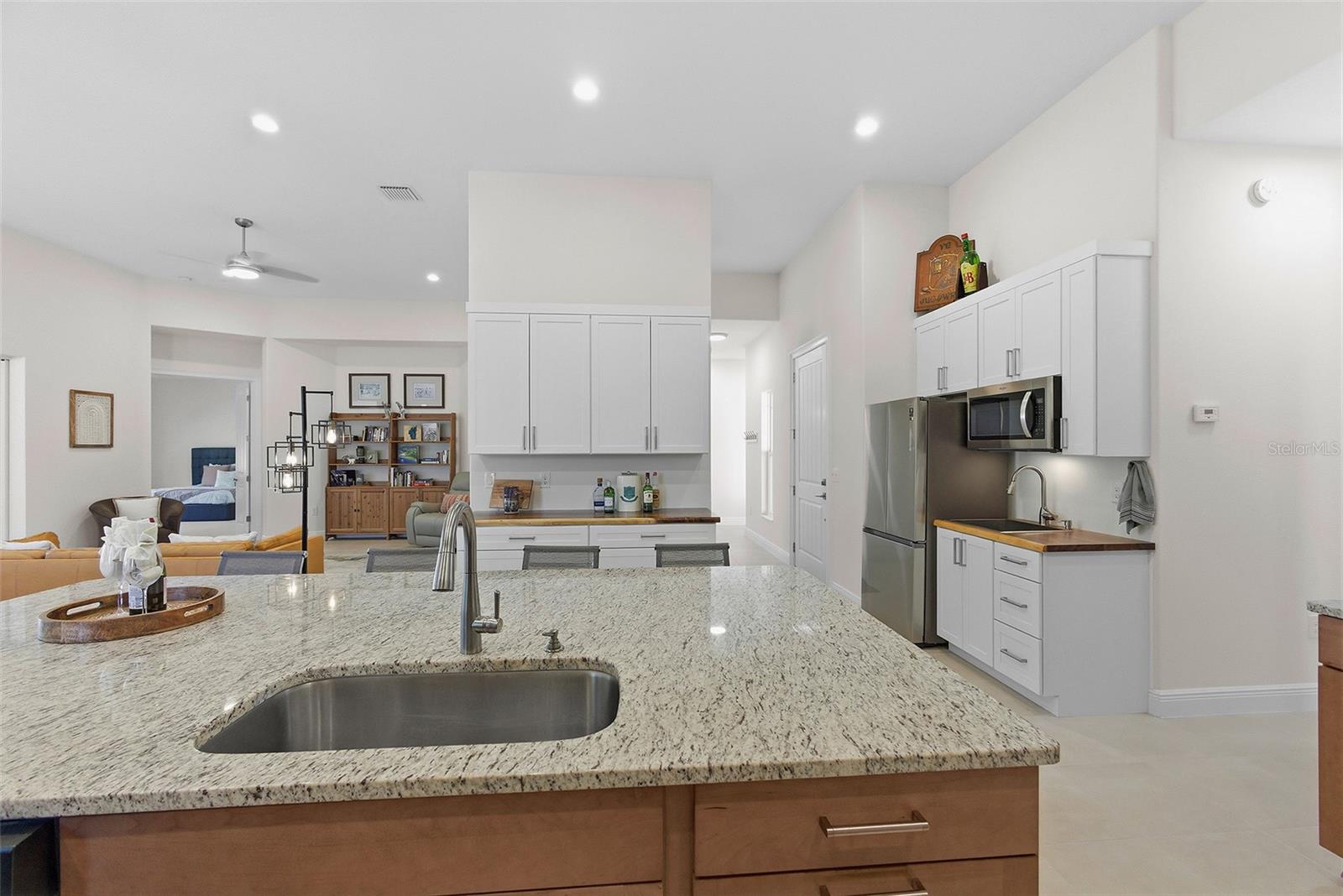 Image 11 of 62 For 5090 Greens Drive