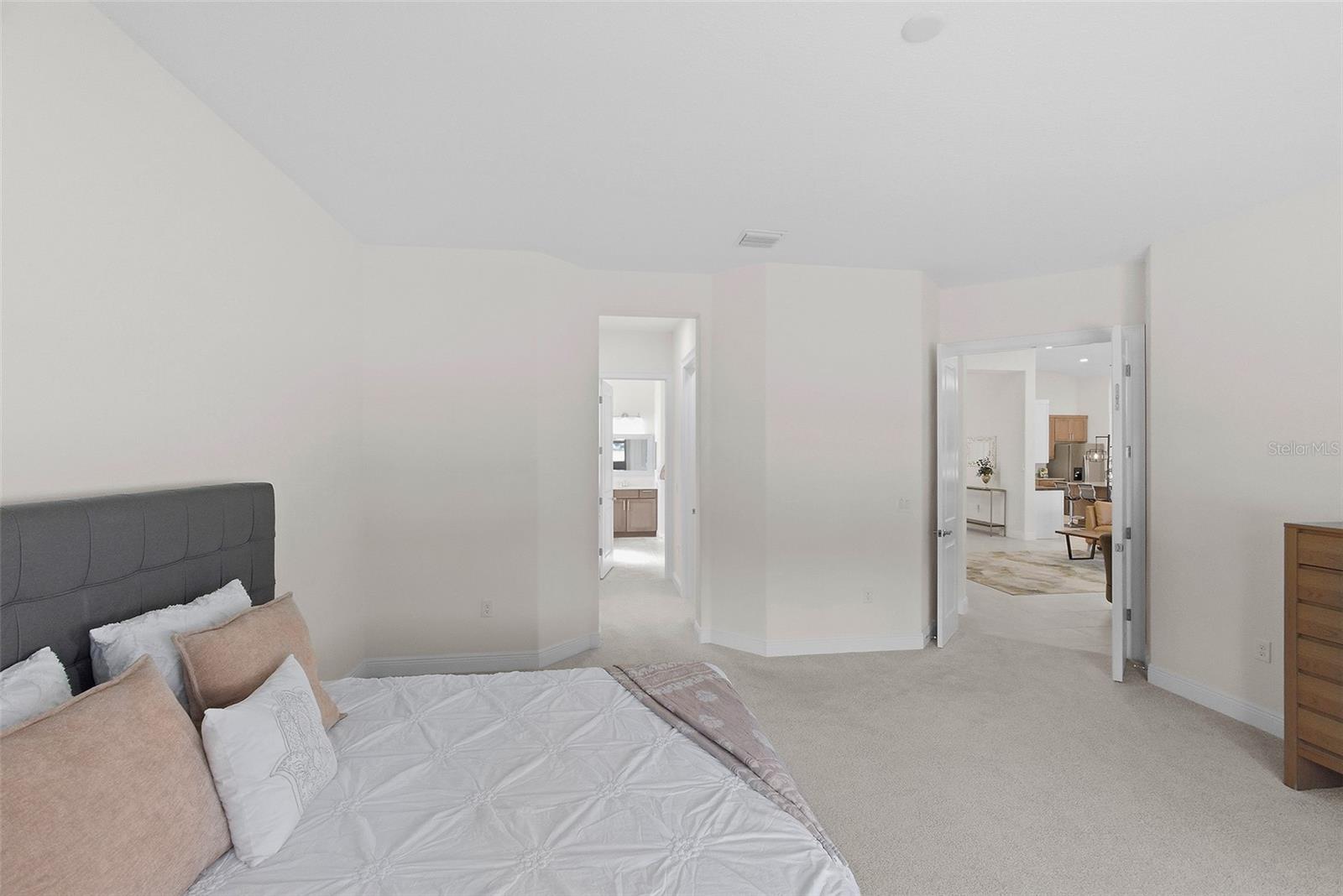 Image 22 of 62 For 5090 Greens Drive