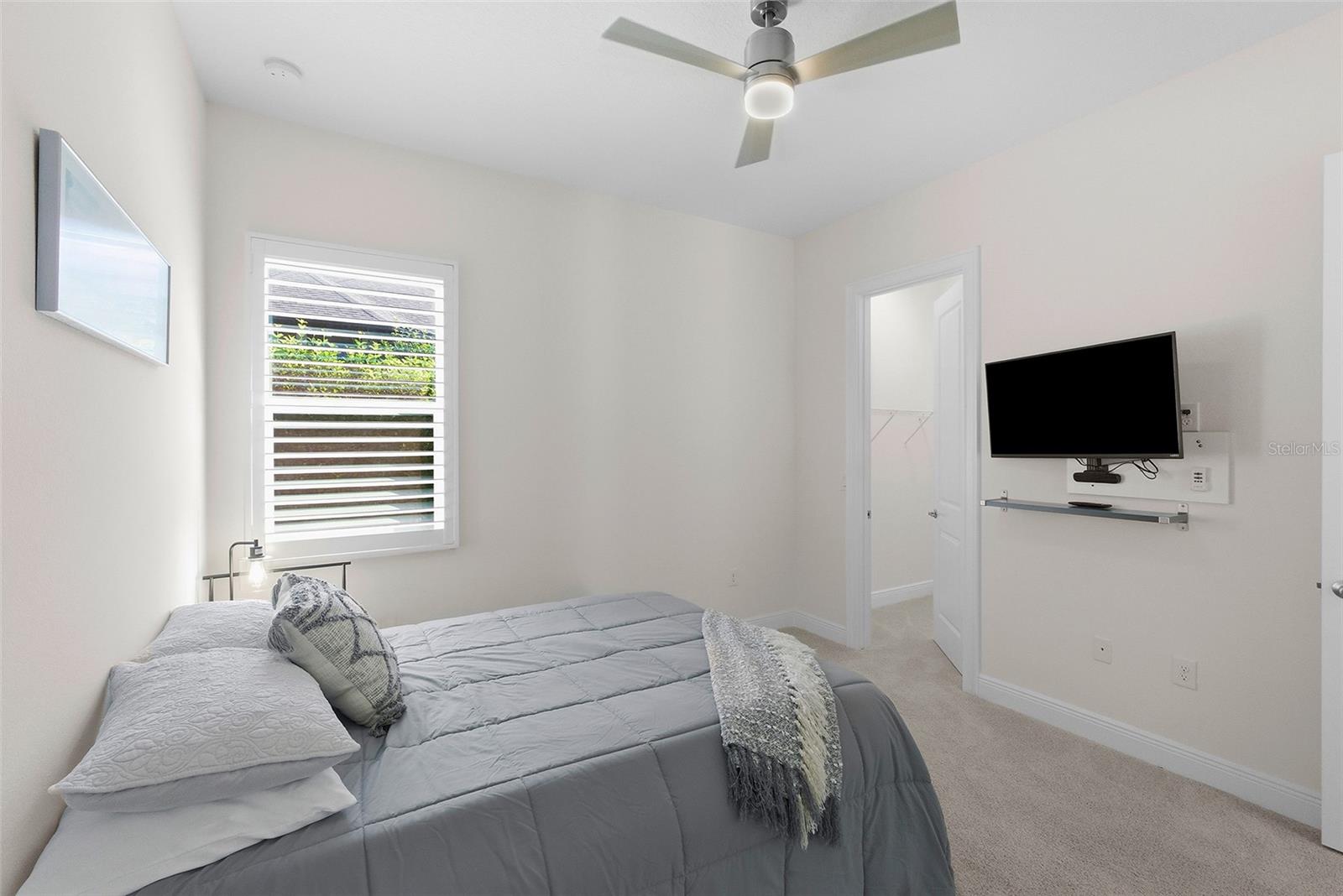 Image 36 of 62 For 5090 Greens Drive