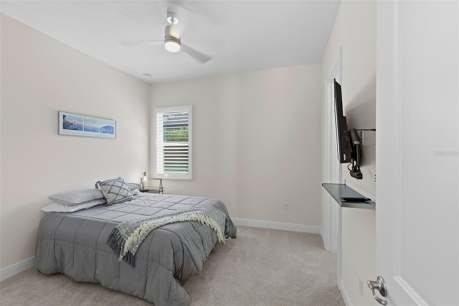 Image 37 of 62 For 5090 Greens Drive