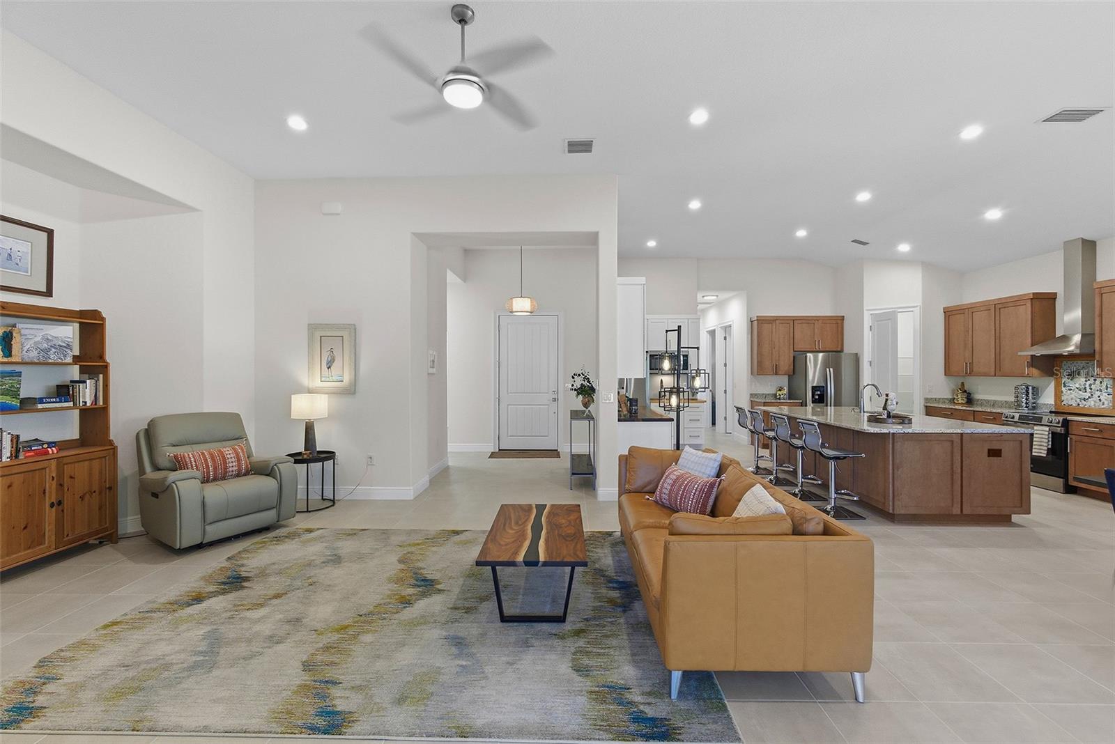 Image 5 of 62 For 5090 Greens Drive