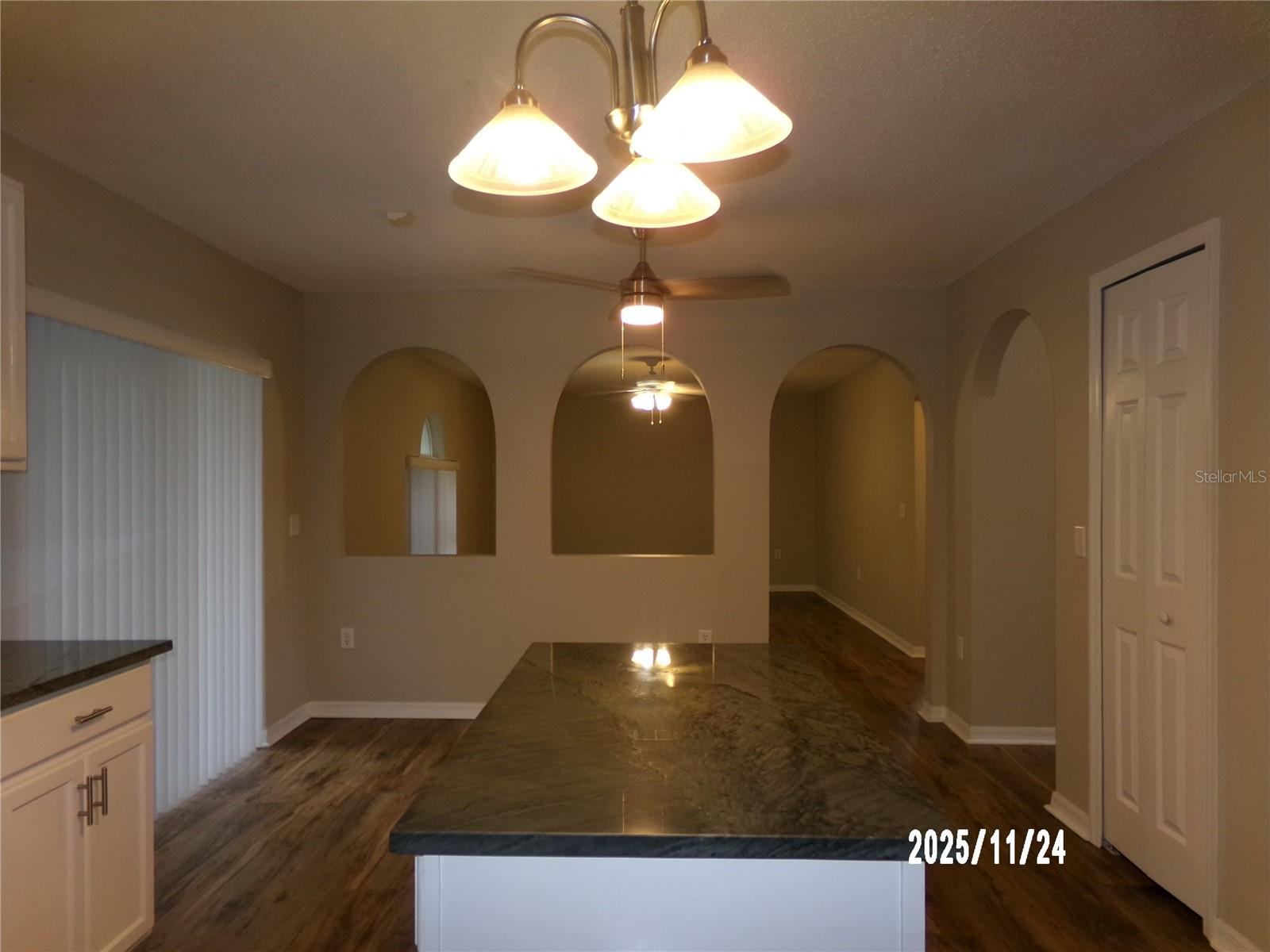 Image 11 of 40 For 9412 Water Fern Circle