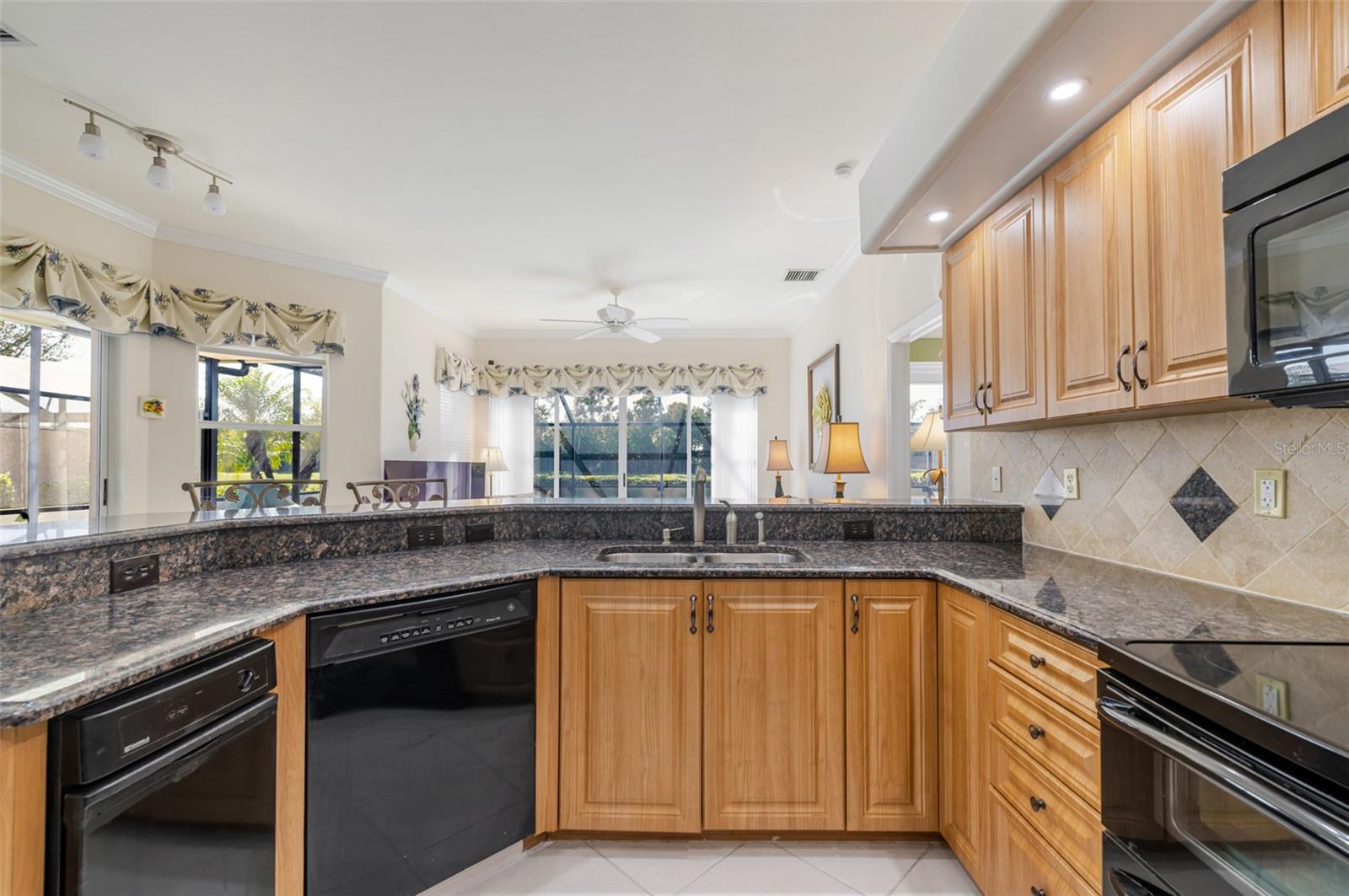 Image 17 of 60 For 13580 Southampton Drive