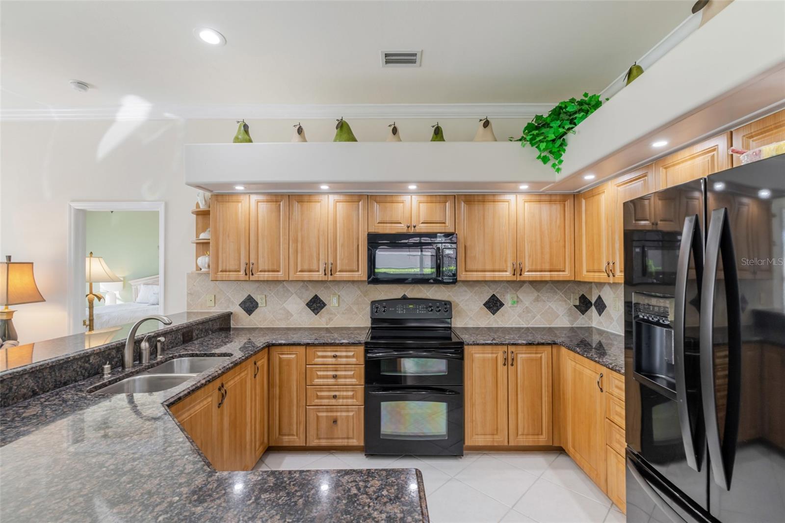 Image 18 of 60 For 13580 Southampton Drive