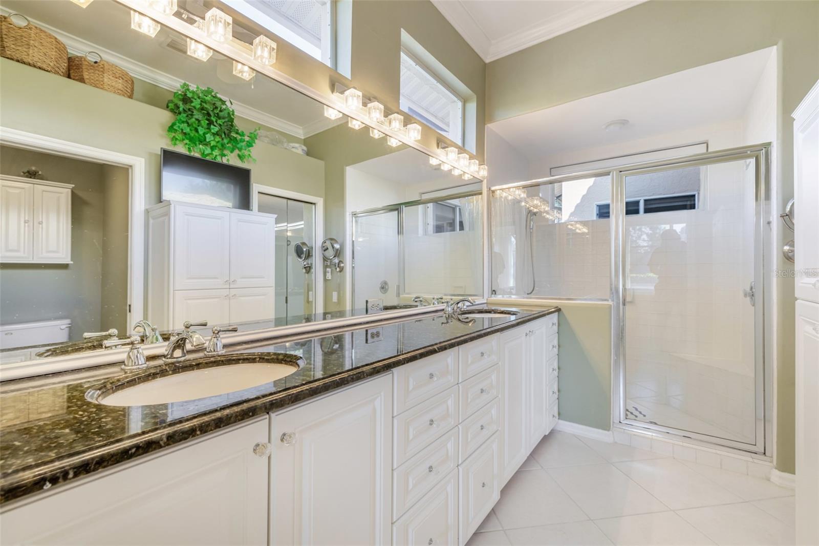 Image 21 of 60 For 13580 Southampton Drive