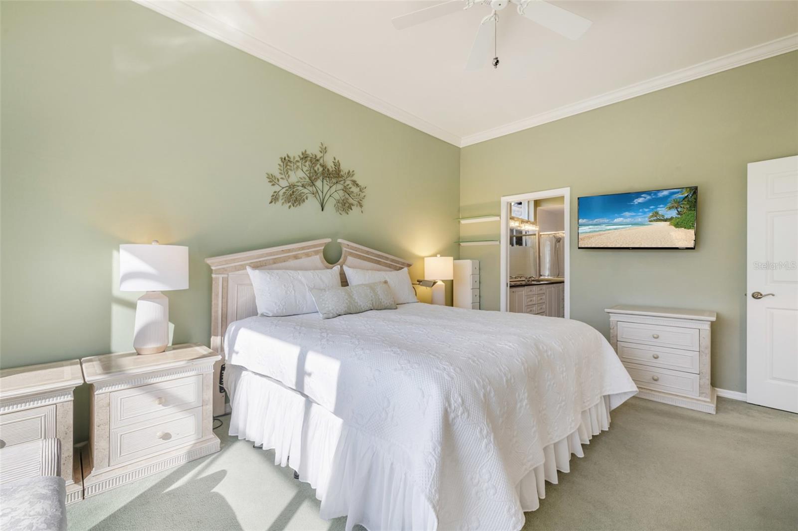 Image 24 of 60 For 13580 Southampton Drive