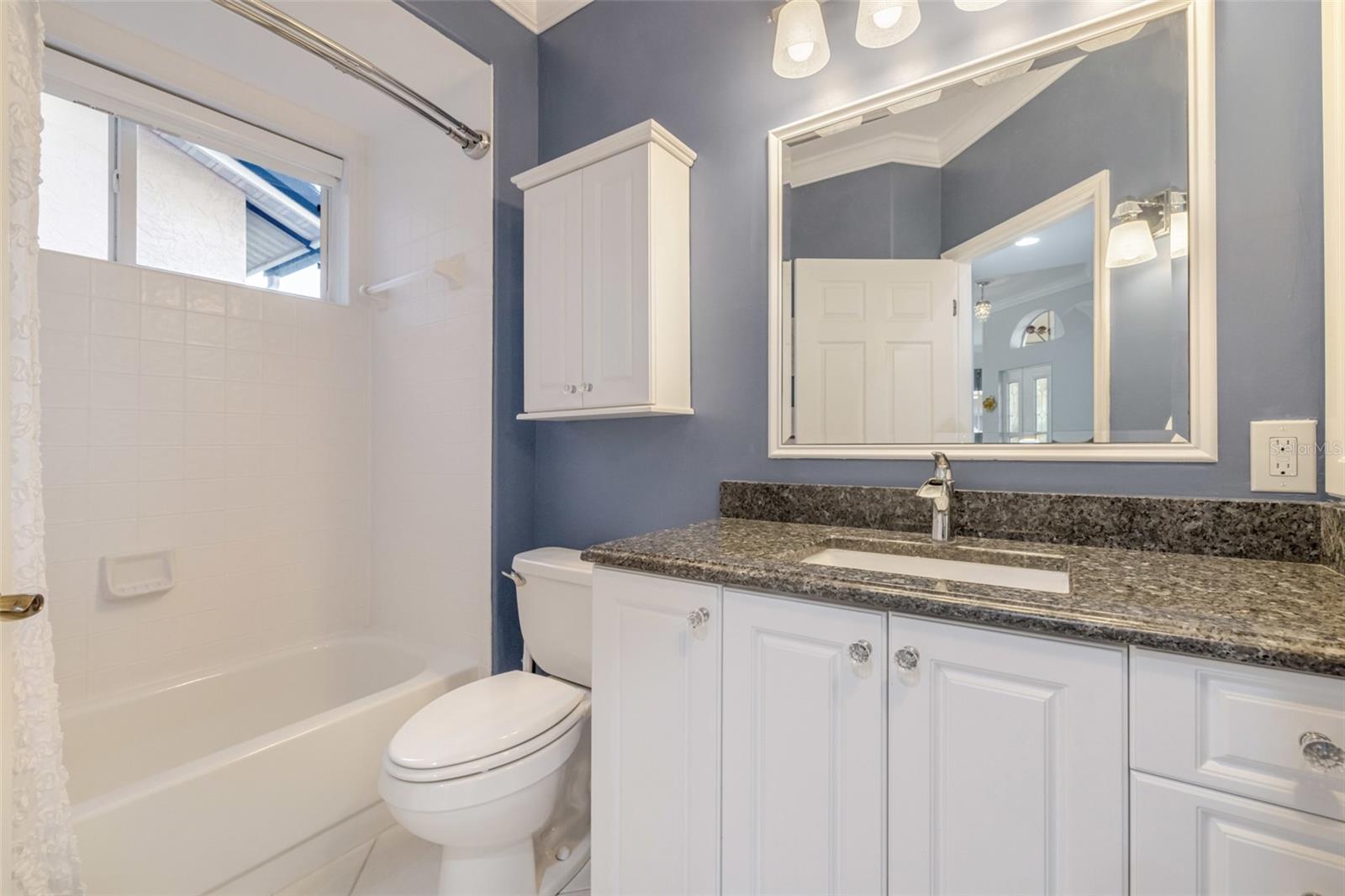 Image 36 of 60 For 13580 Southampton Drive