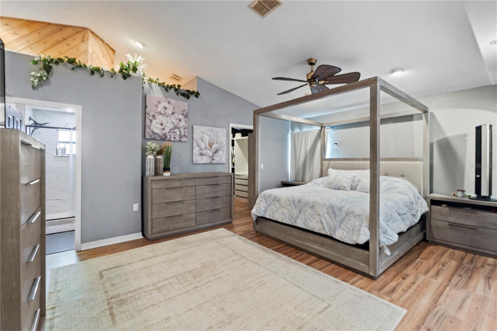 Image 11 of 69 For 26650 Pelican Street