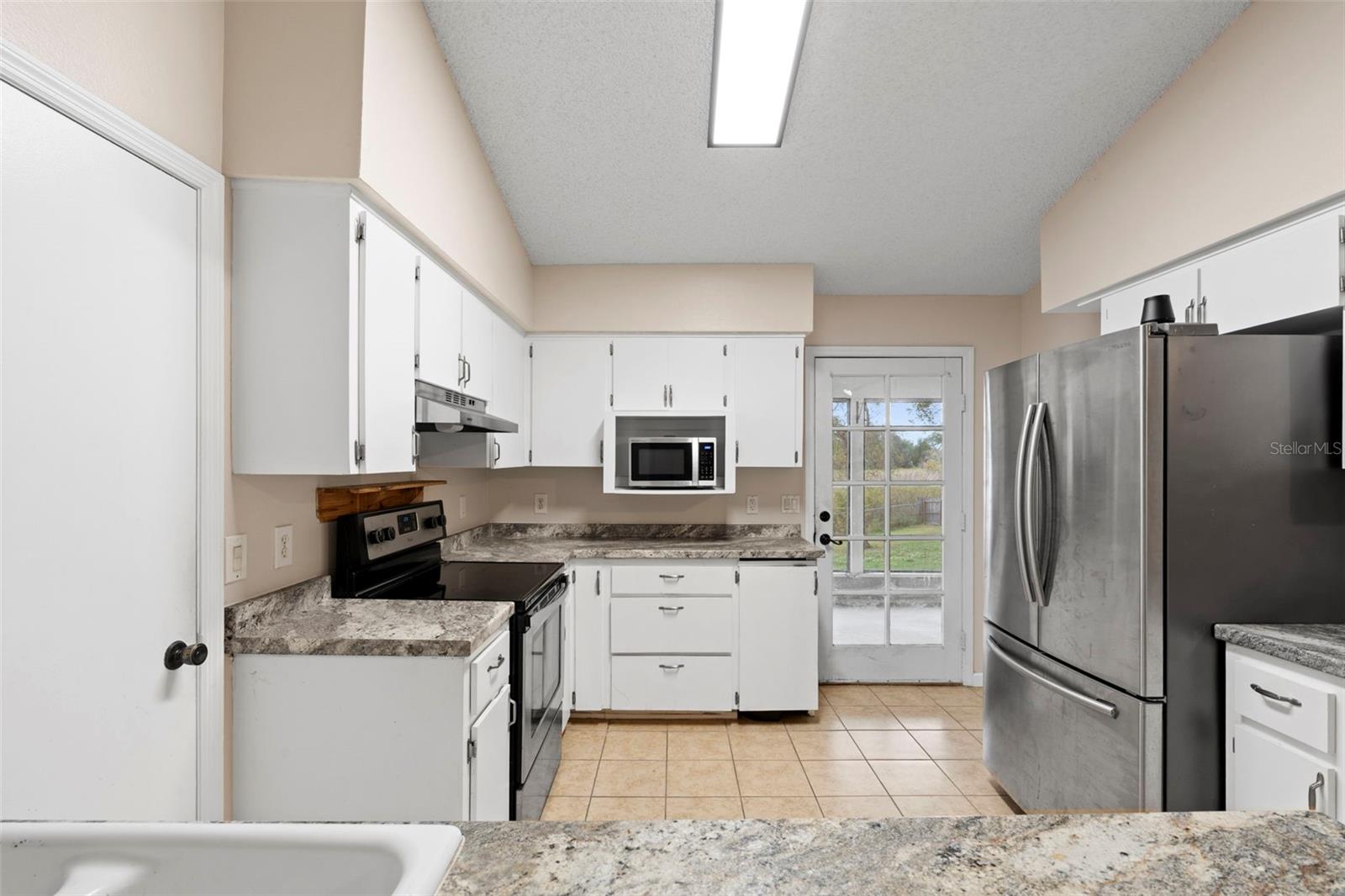 Image 11 of 33 For 43 Lake Jackson Drive