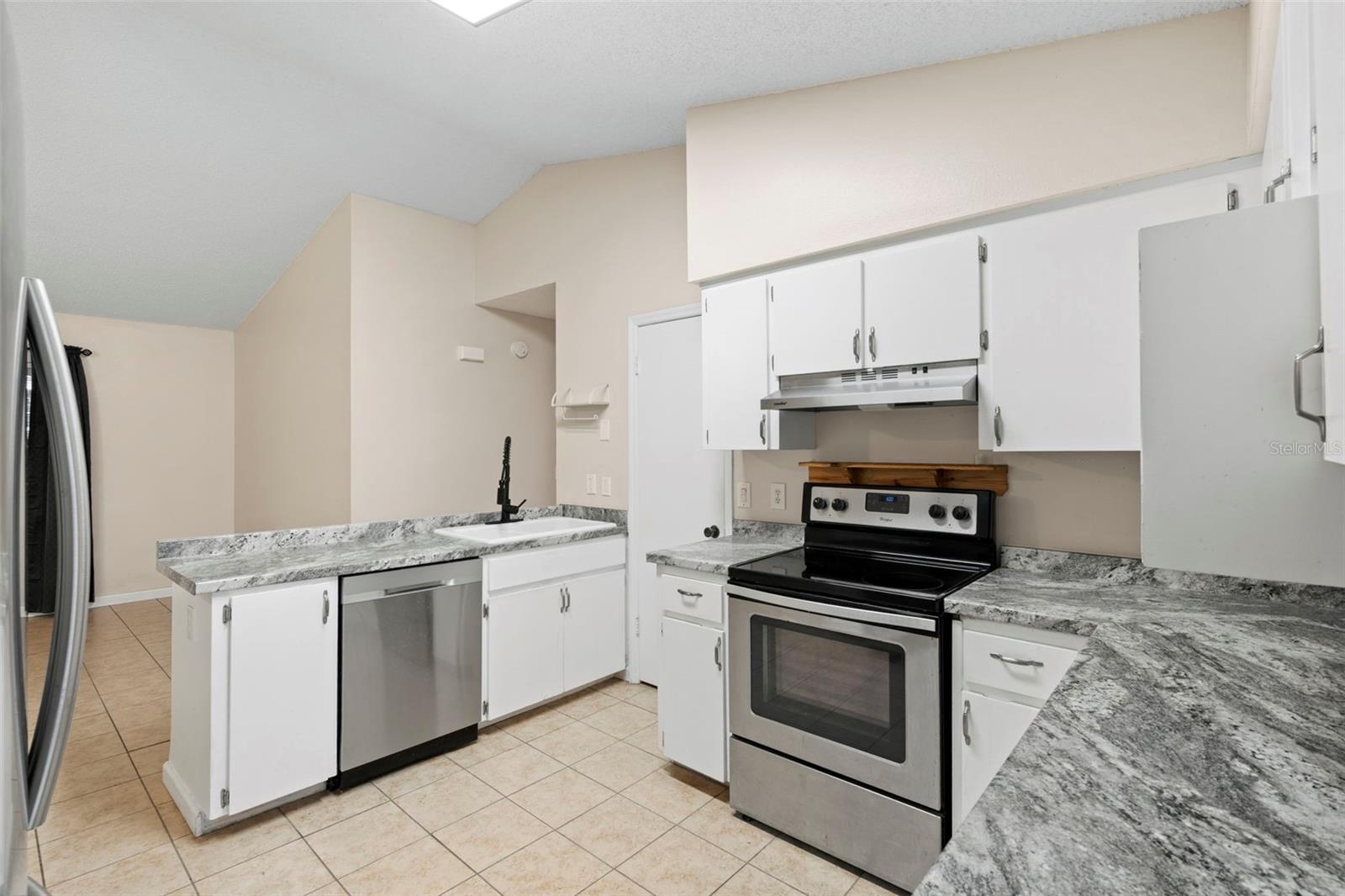 Image 12 of 33 For 43 Lake Jackson Drive