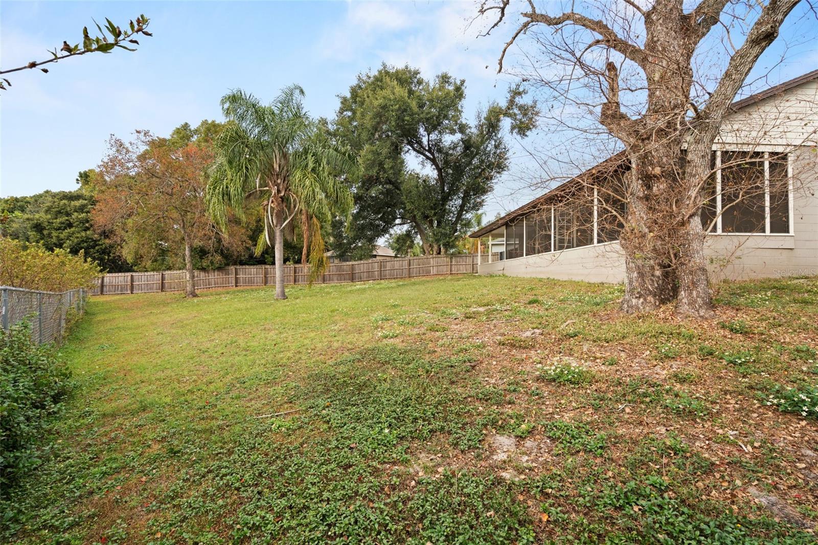 Image 27 of 33 For 43 Lake Jackson Drive