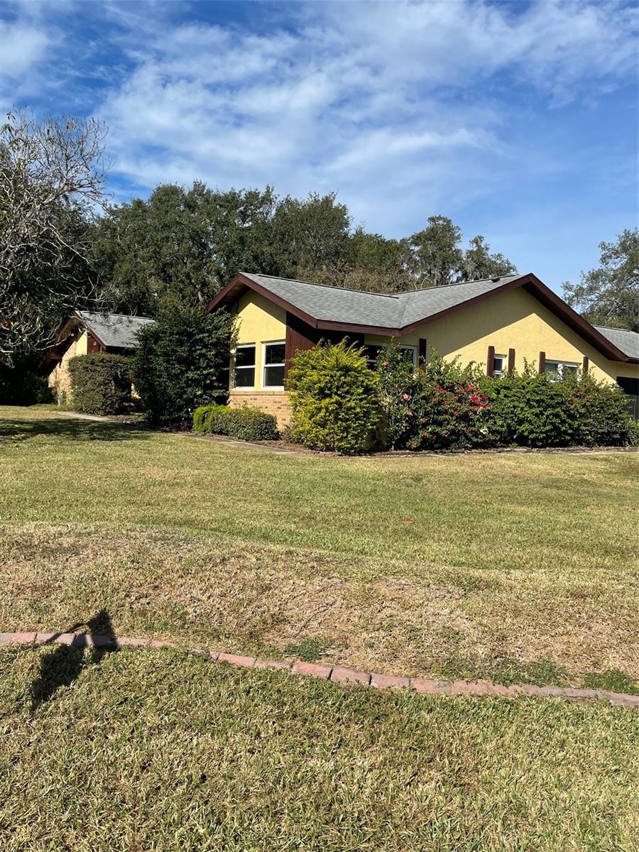 Image 3 of 76 For 410 Orchid Way