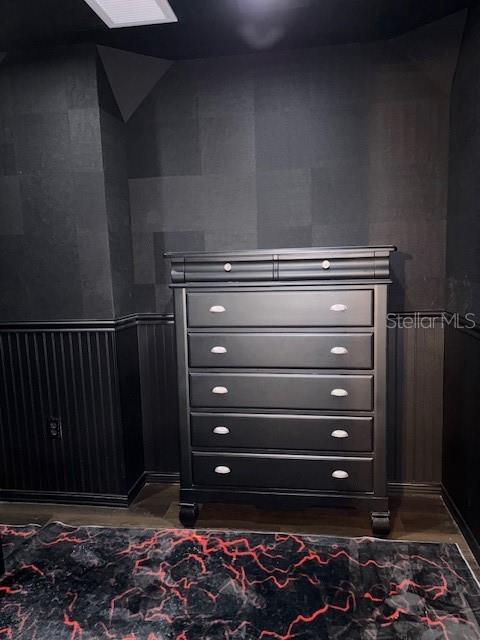 Image 43 of 76 For 410 Orchid Way