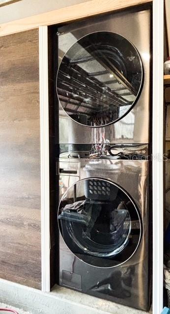 Image 51 of 76 For 410 Orchid Way