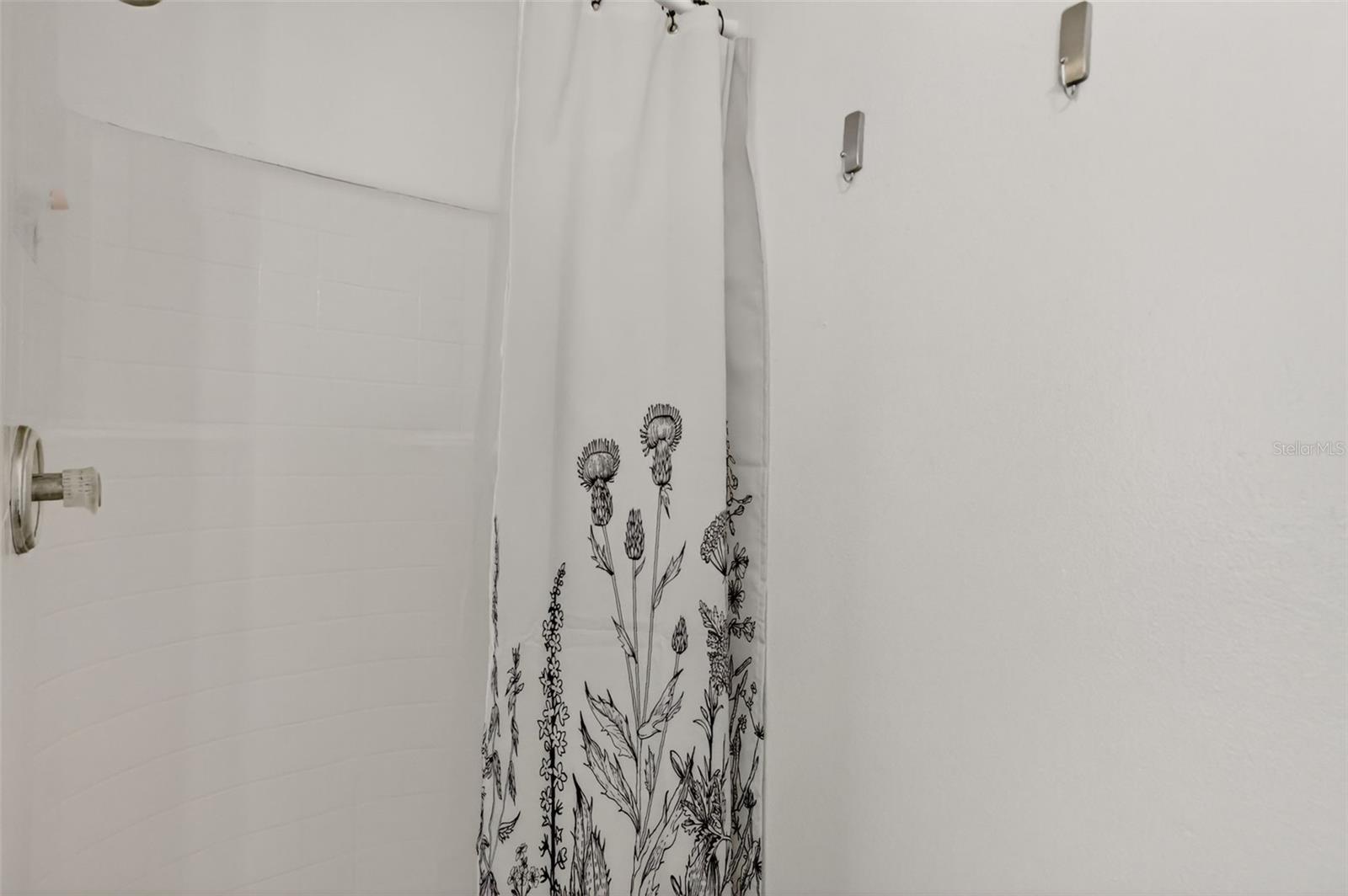 Image 19 of 31 For 145 Lake Catherine Cir