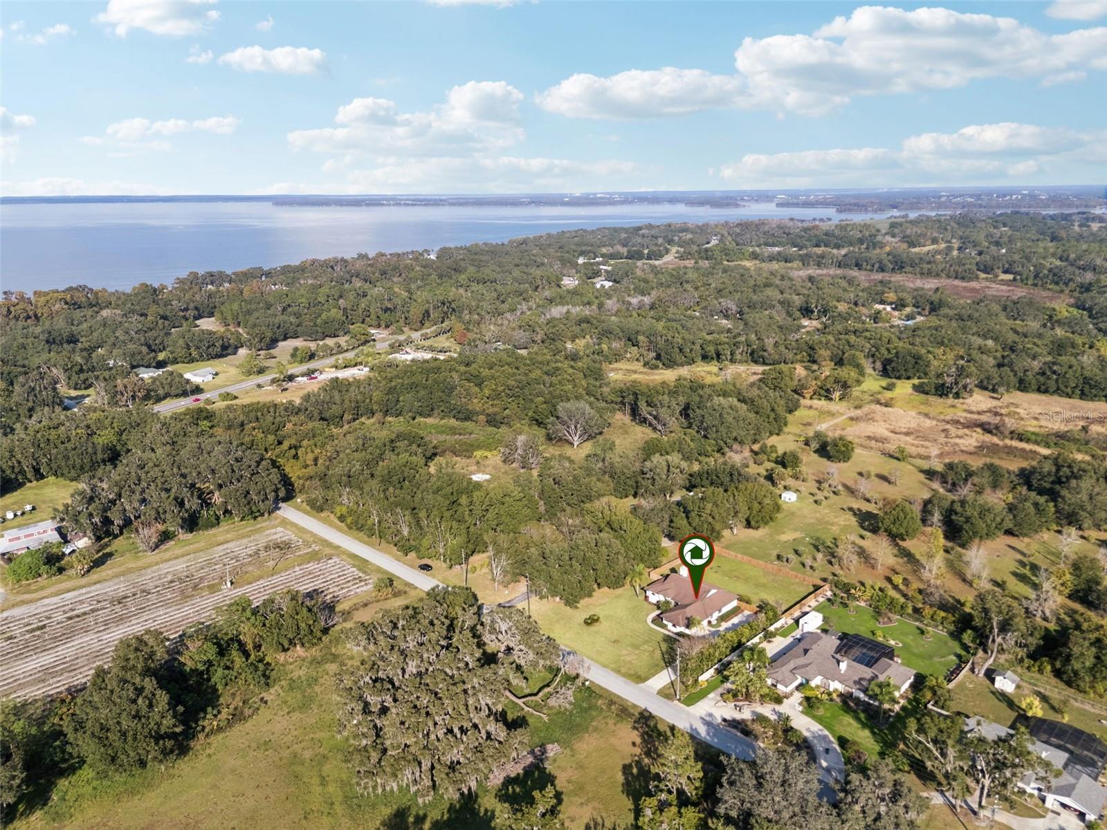 Image 4 of 45 For 26820 Bloomfield Avenue